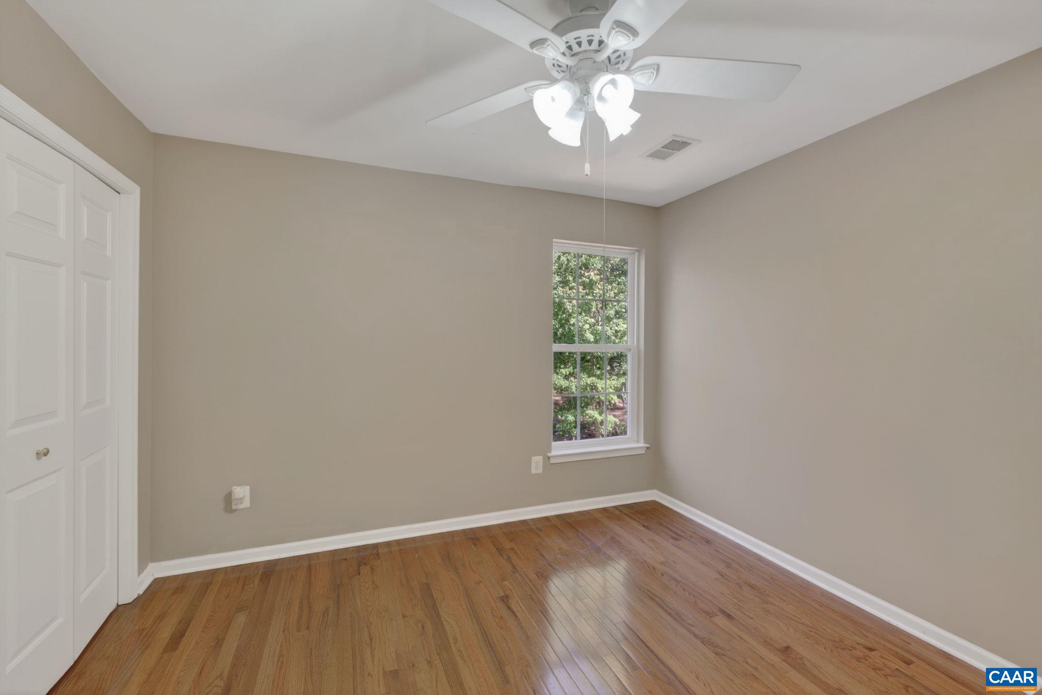 MOUNTAIN VIEW ESTATES - Residential