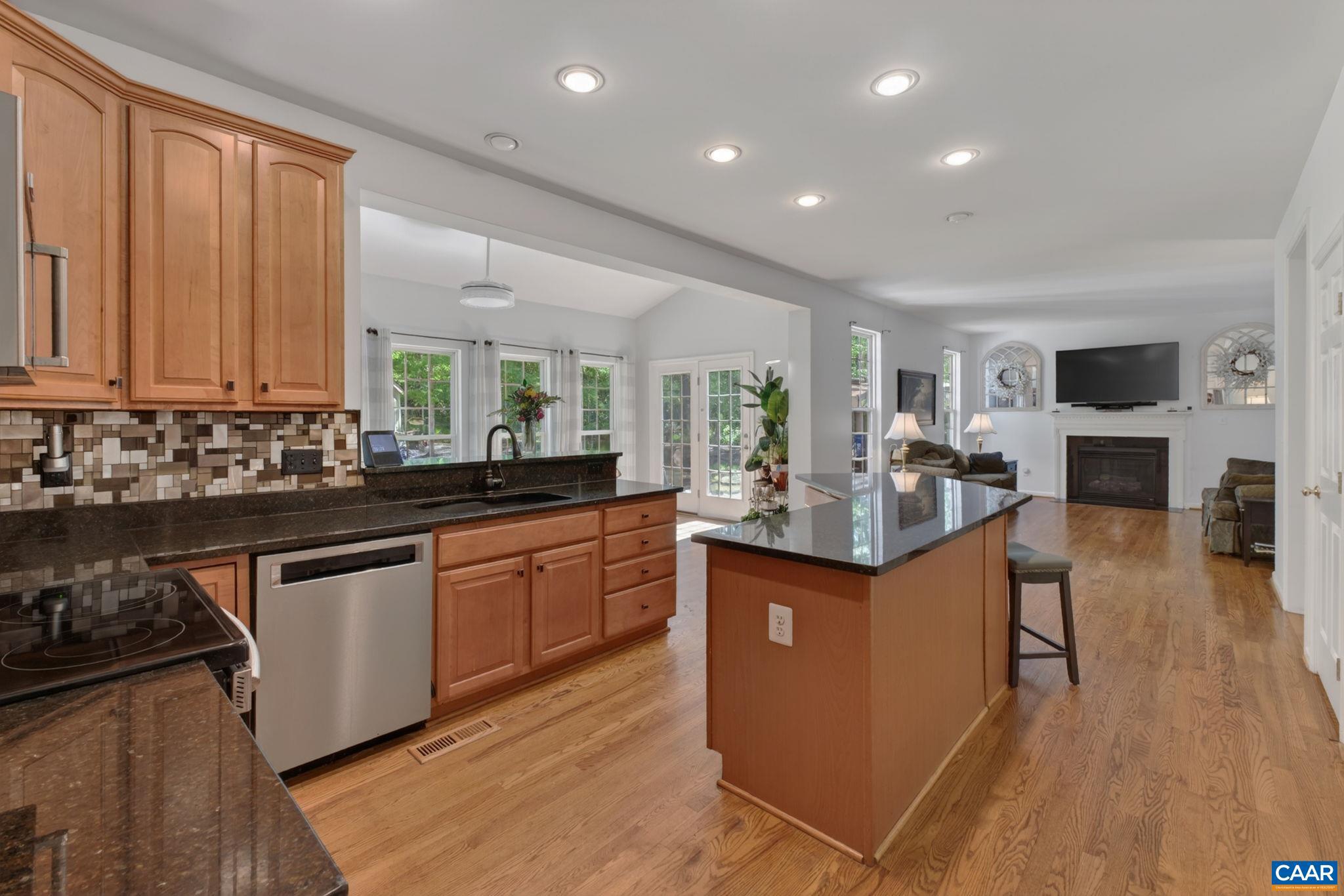 MOUNTAIN VIEW ESTATES - Residential