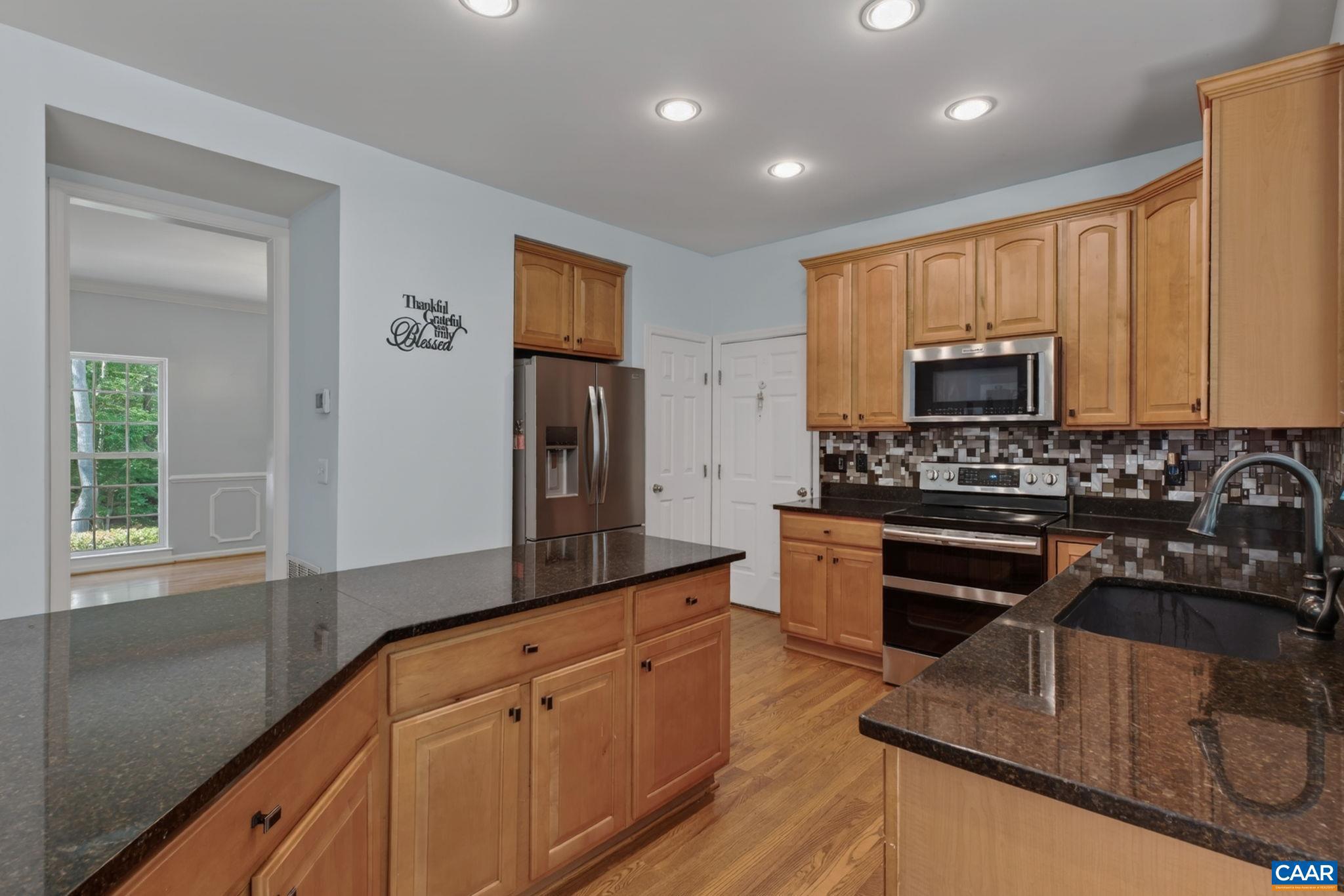 MOUNTAIN VIEW ESTATES - Residential