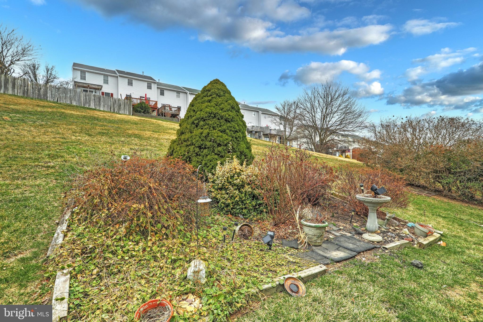 WOODMONT ESTATES - Residential