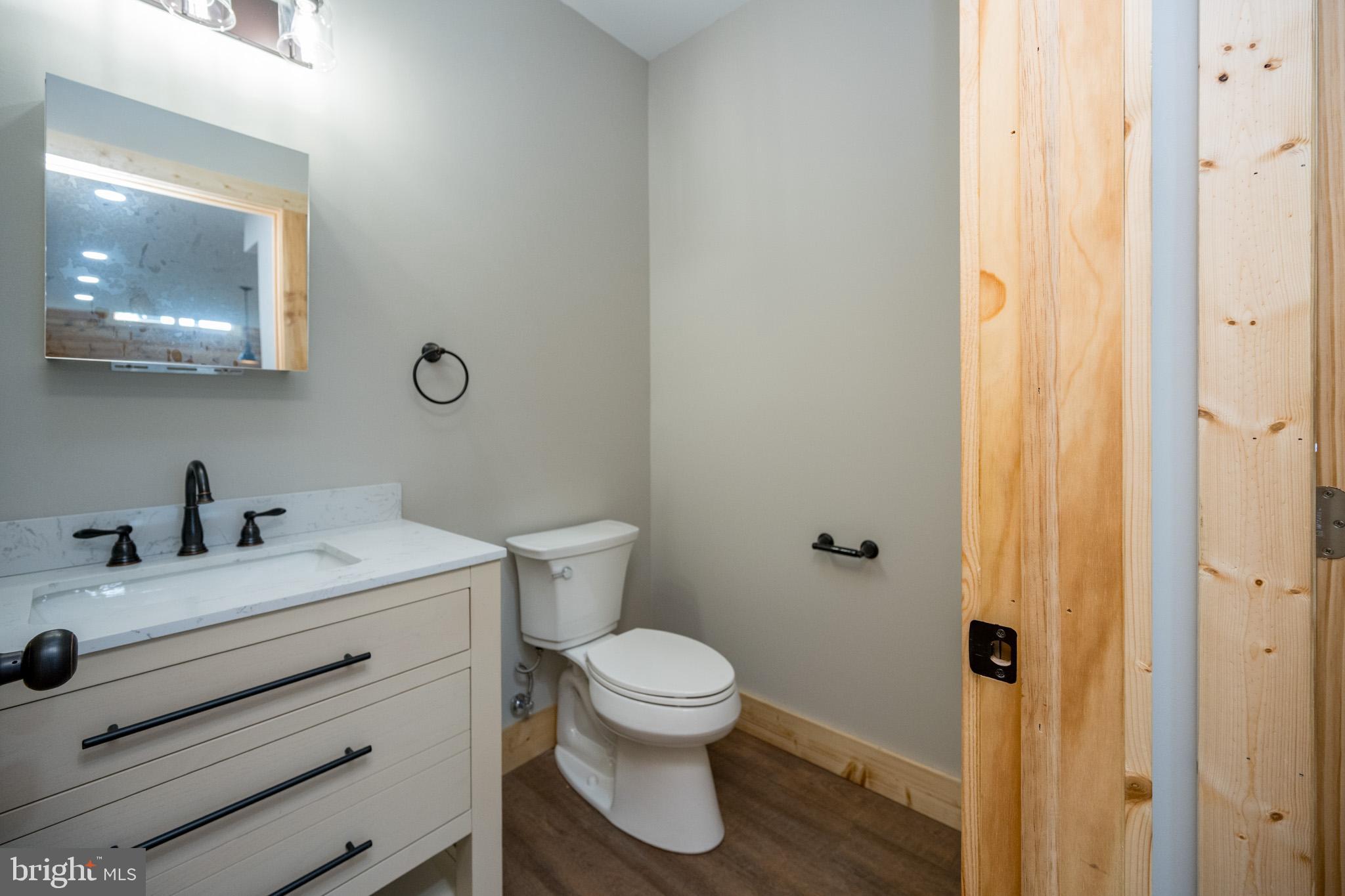 DEEP CREEK ESTATES - Residential