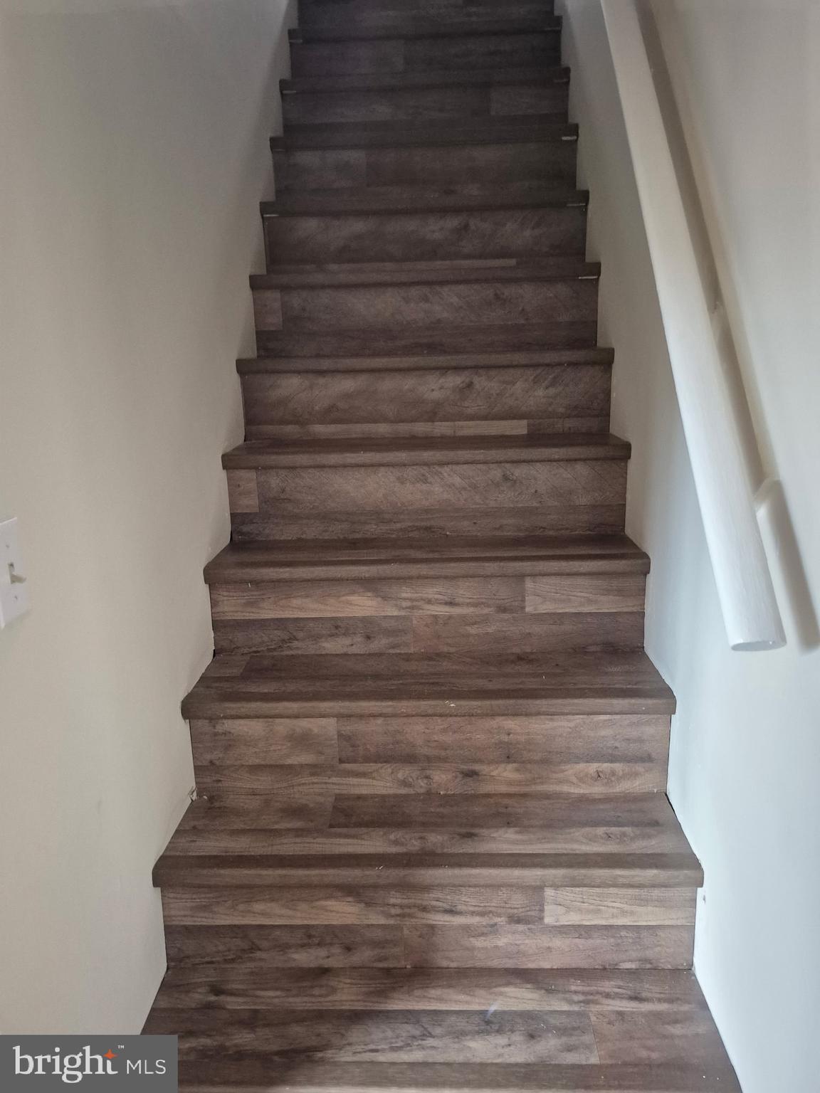 COLONY SQUARE - Residential