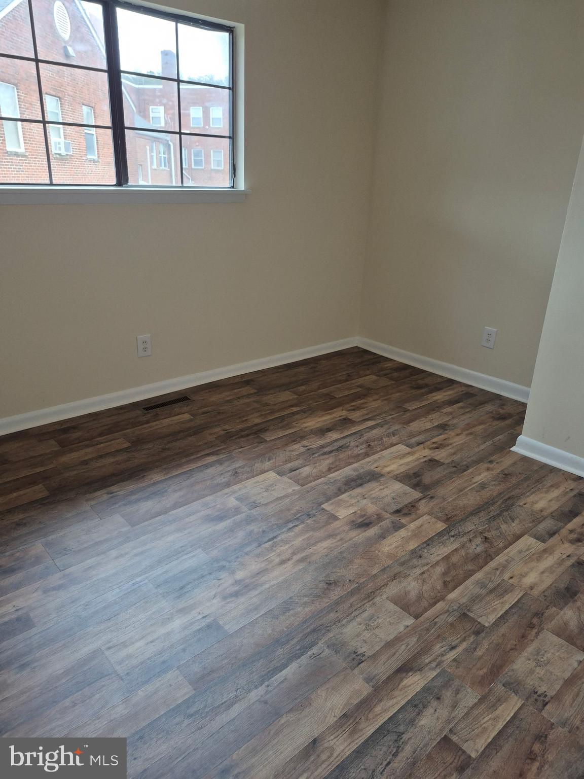 COLONY SQUARE - Residential