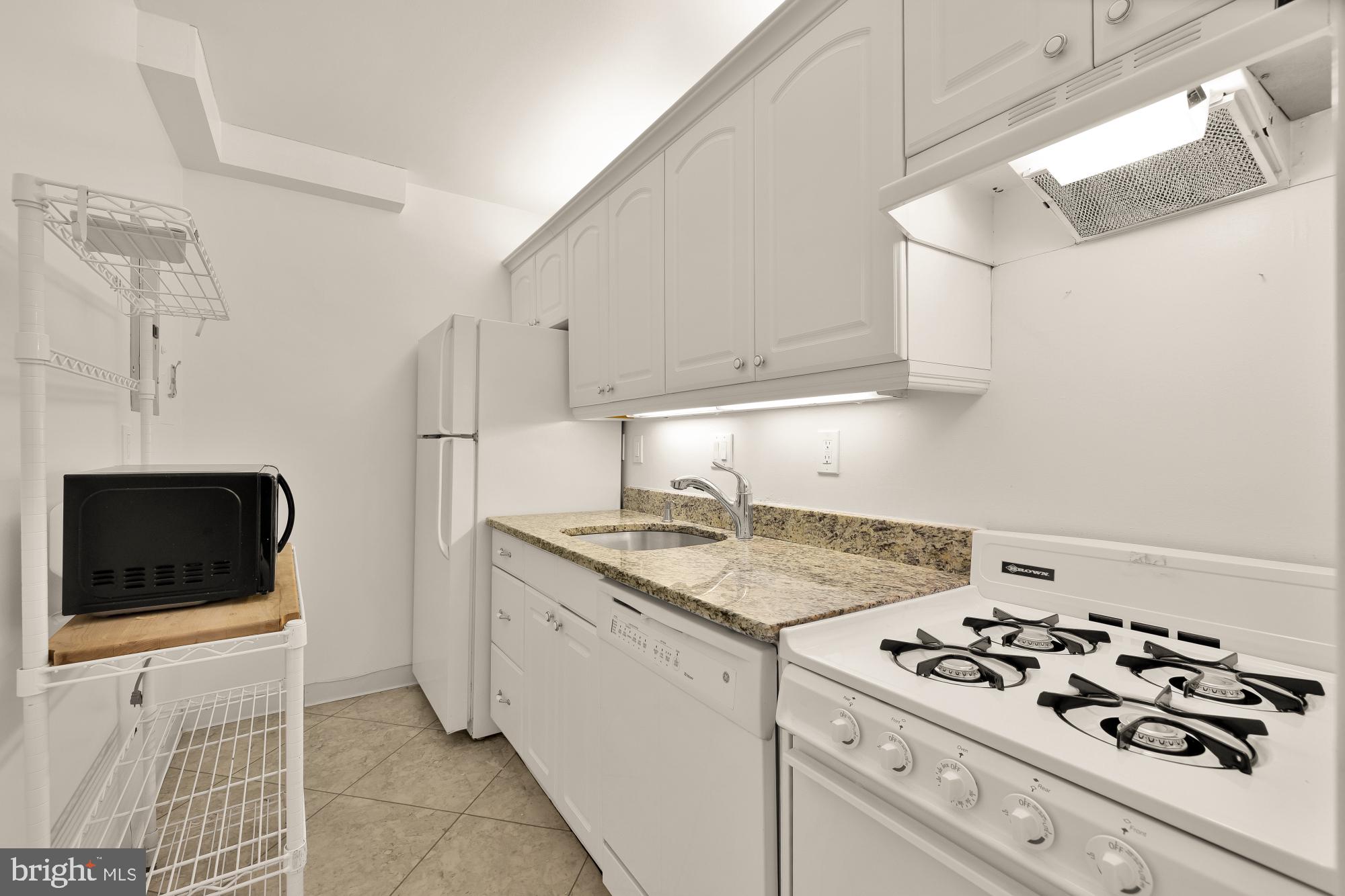 FRIENDSHIP HEIGHTS - Residential Lease