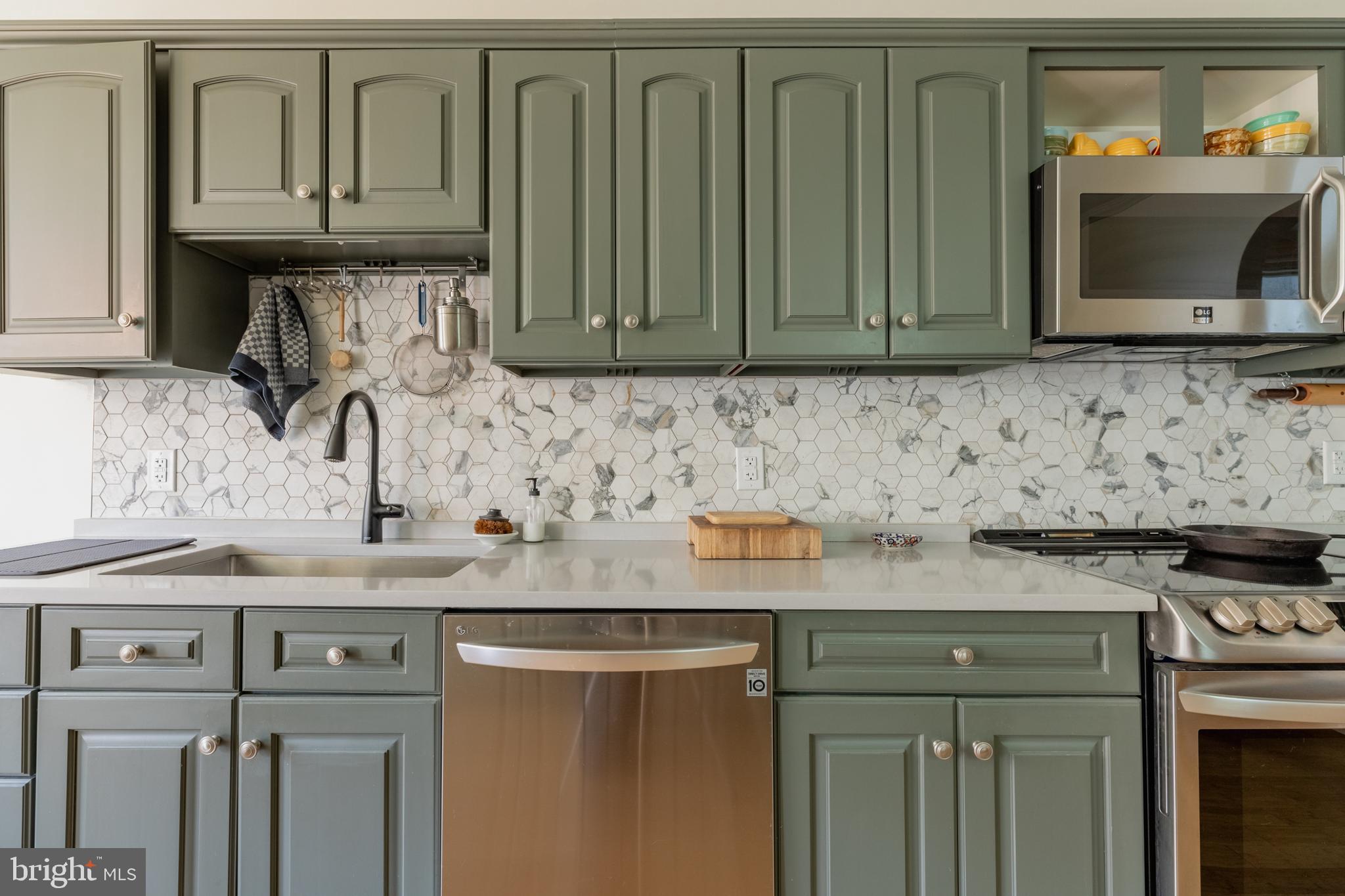 PASSYUNK SQUARE - Residential