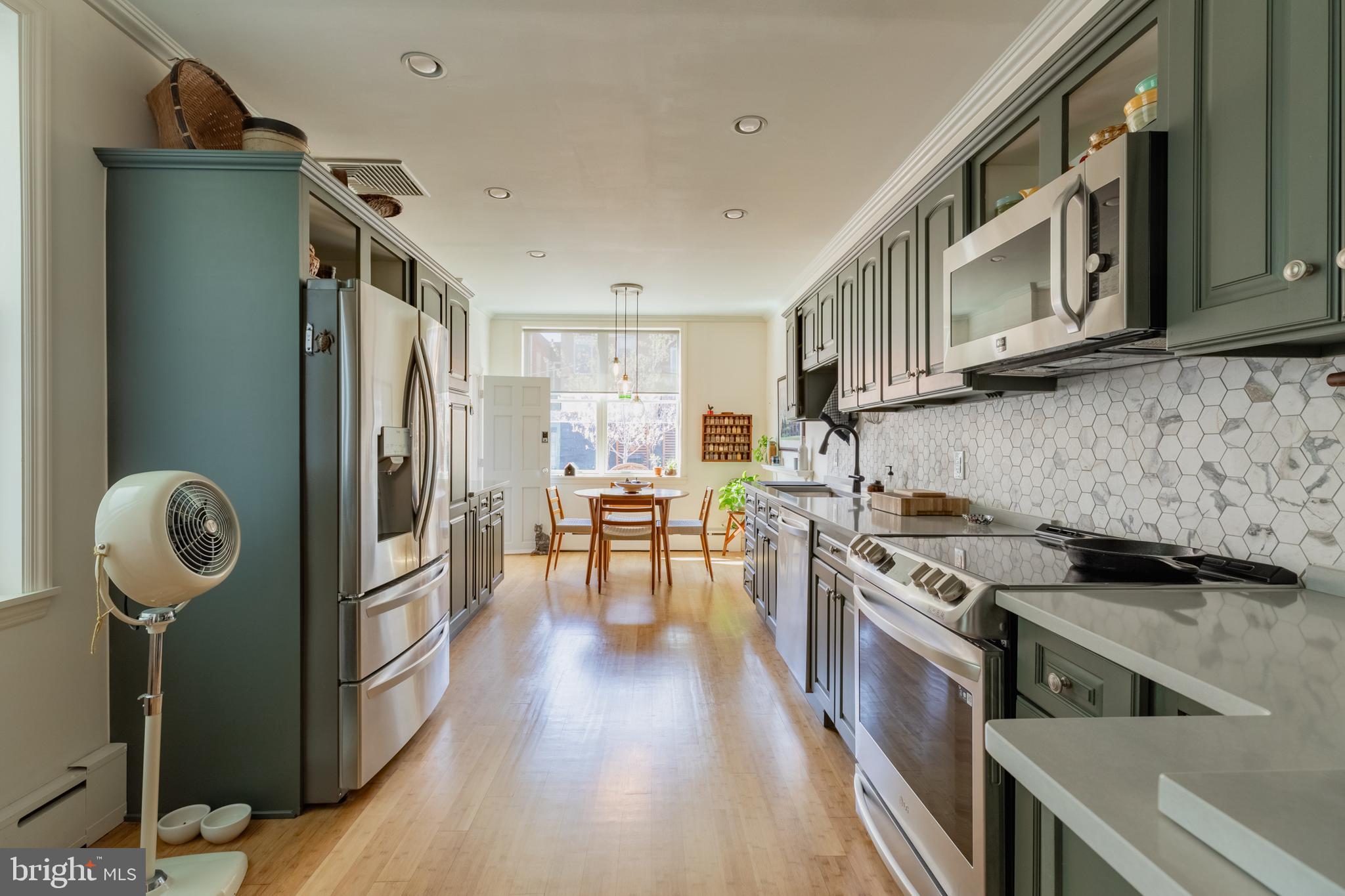 PASSYUNK SQUARE - Residential