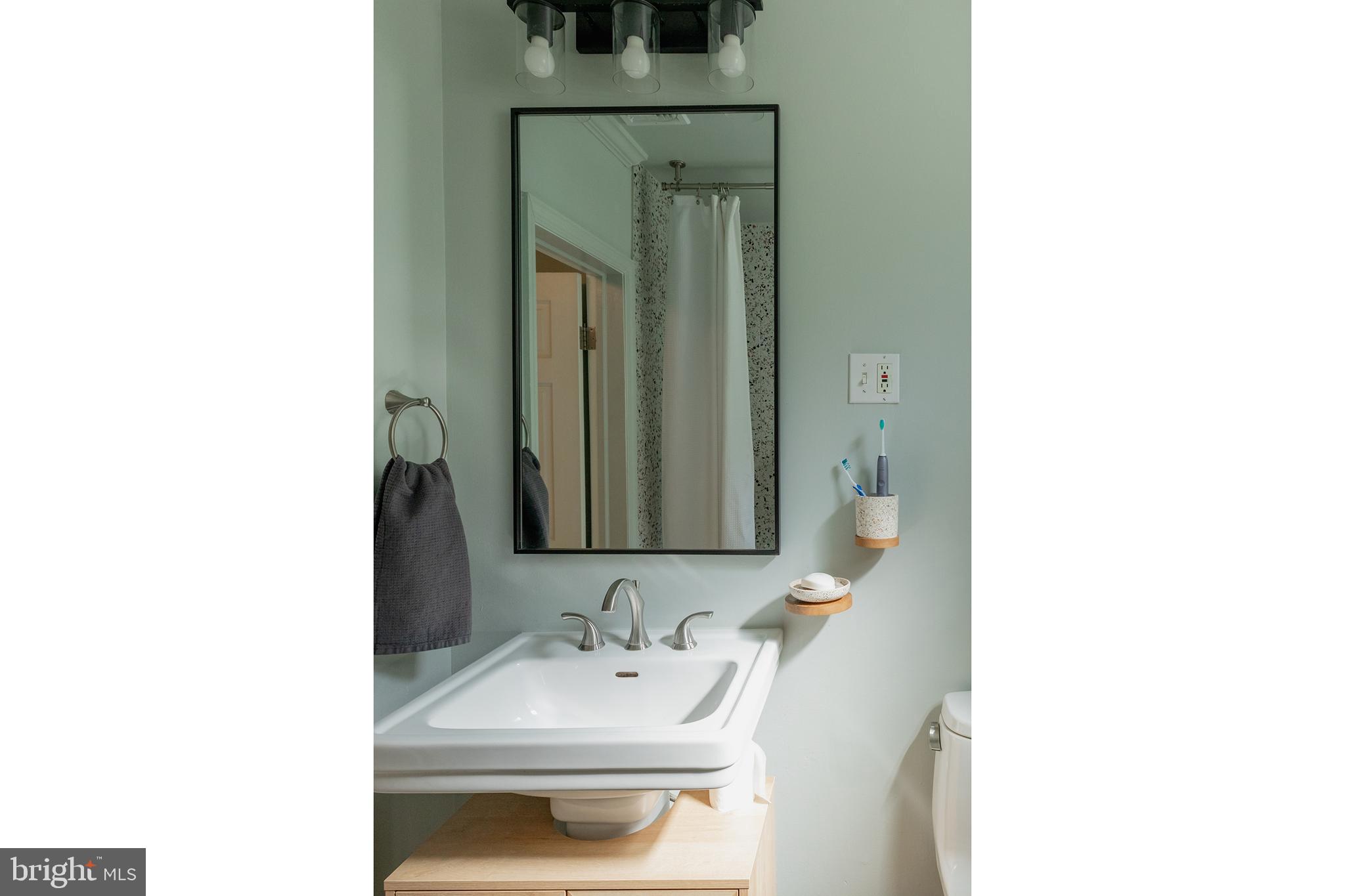 PASSYUNK SQUARE - Residential