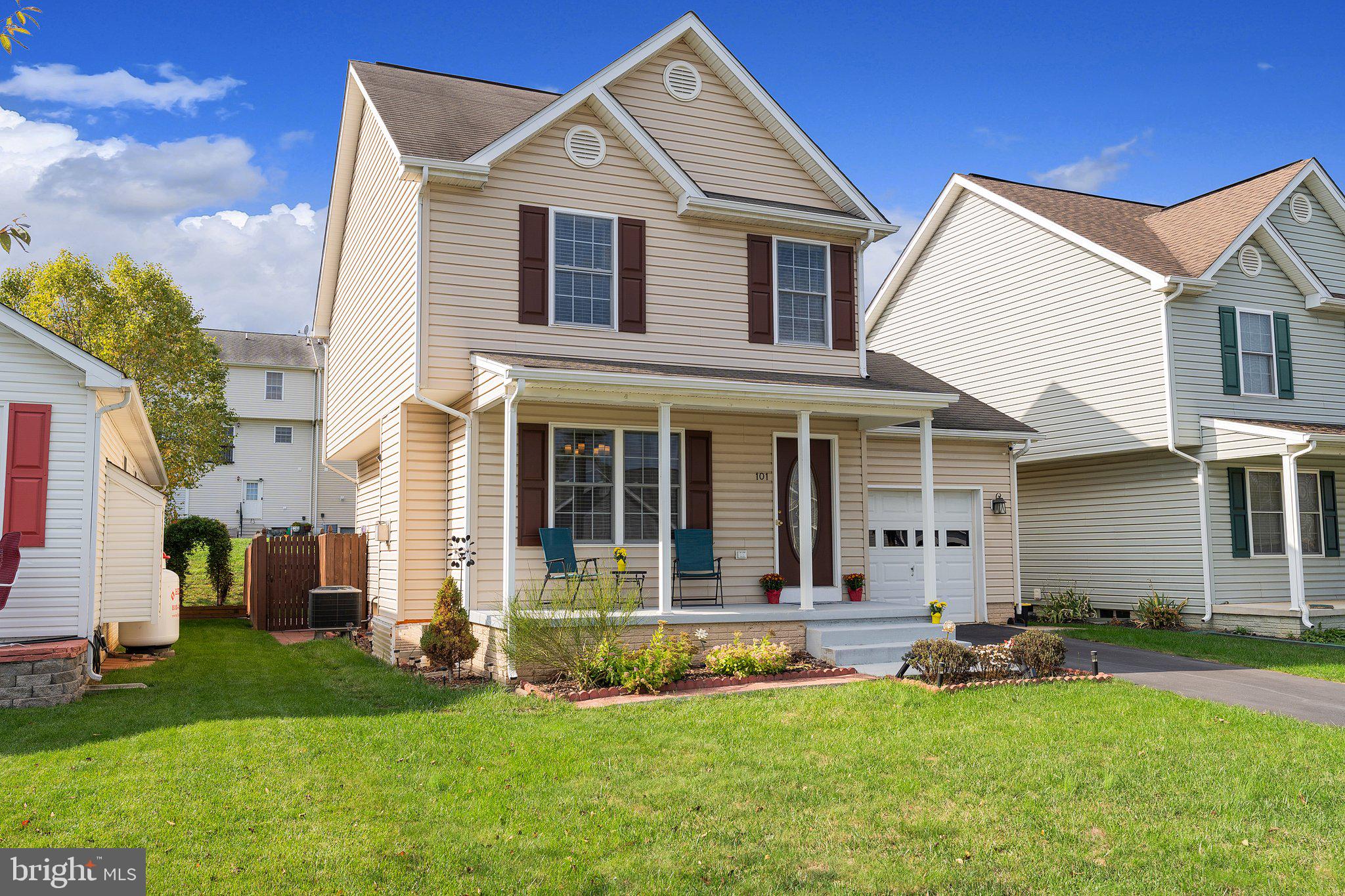 BRIAR RUN - Residential