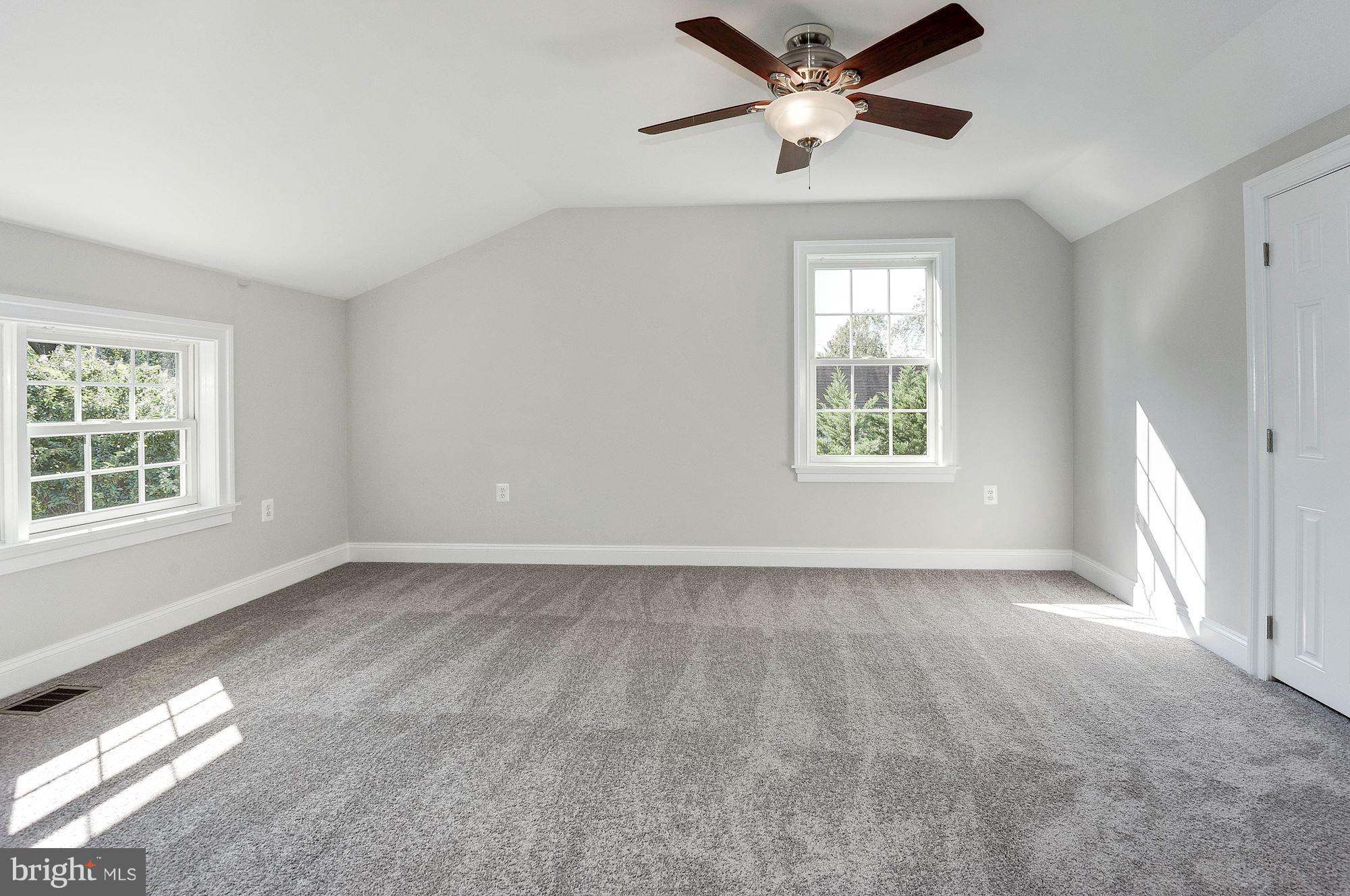 LYON PARK - Residential