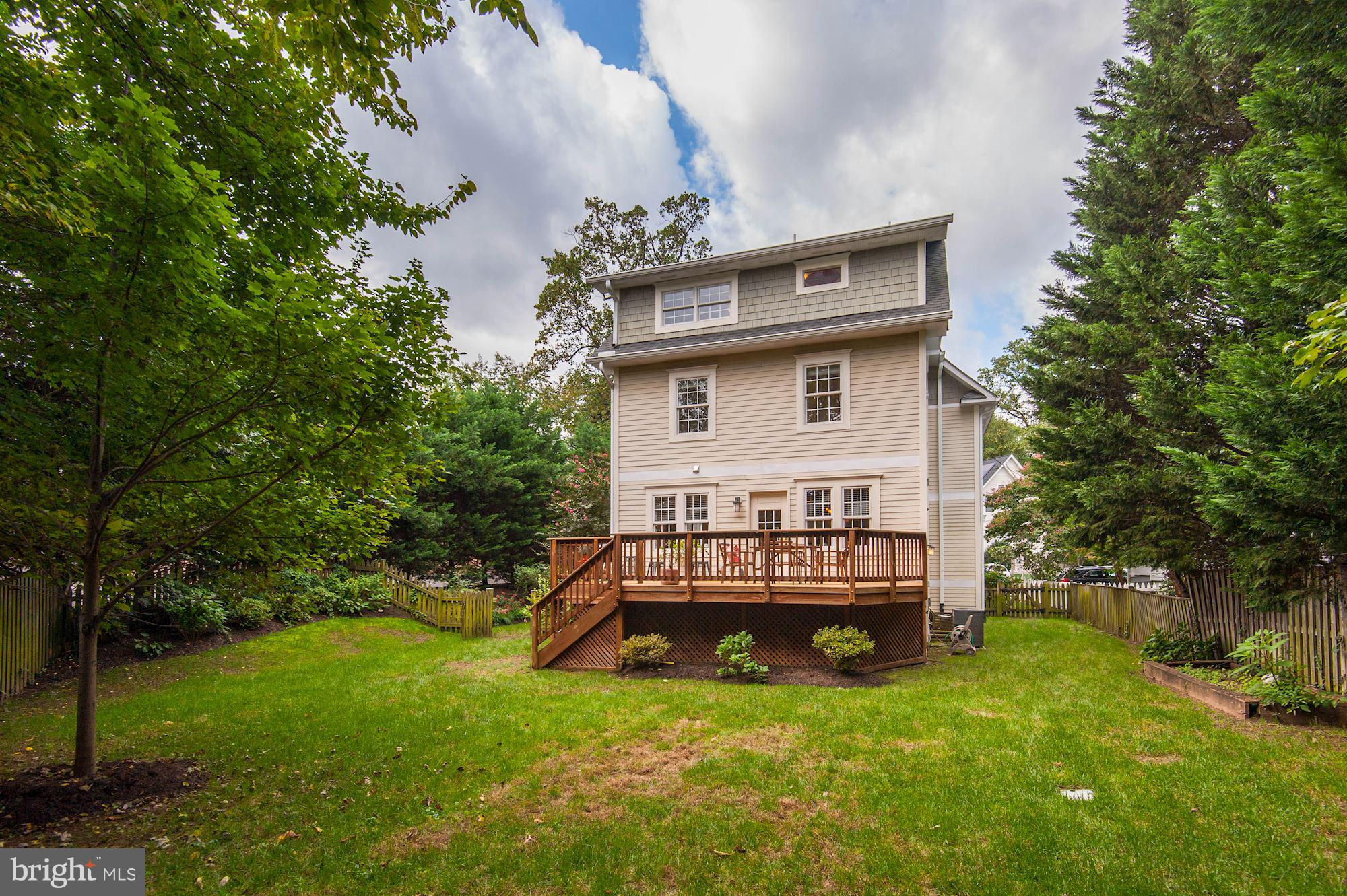 LYON PARK - Residential