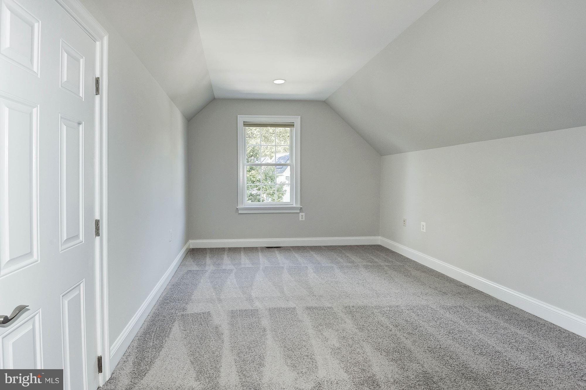 LYON PARK - Residential