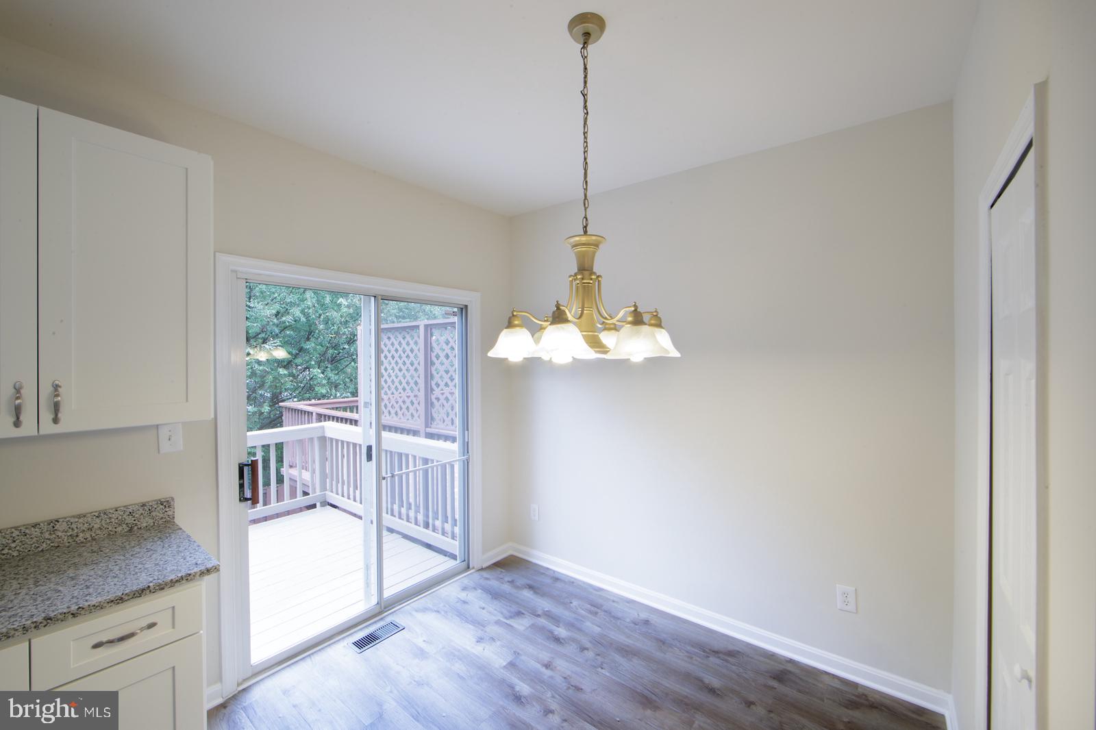 ASHBURN FARM - Residential Lease