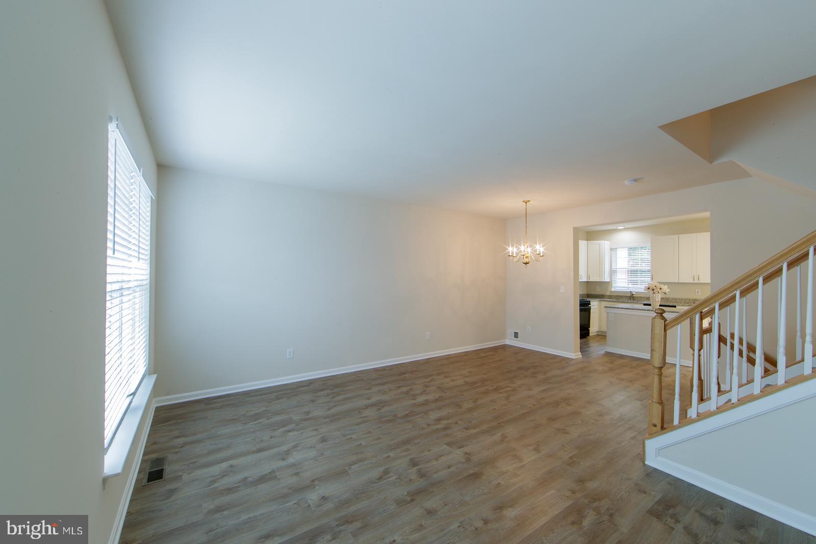 ASHBURN FARM - Residential Lease