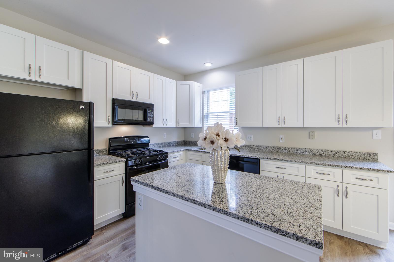 ASHBURN FARM - Residential Lease