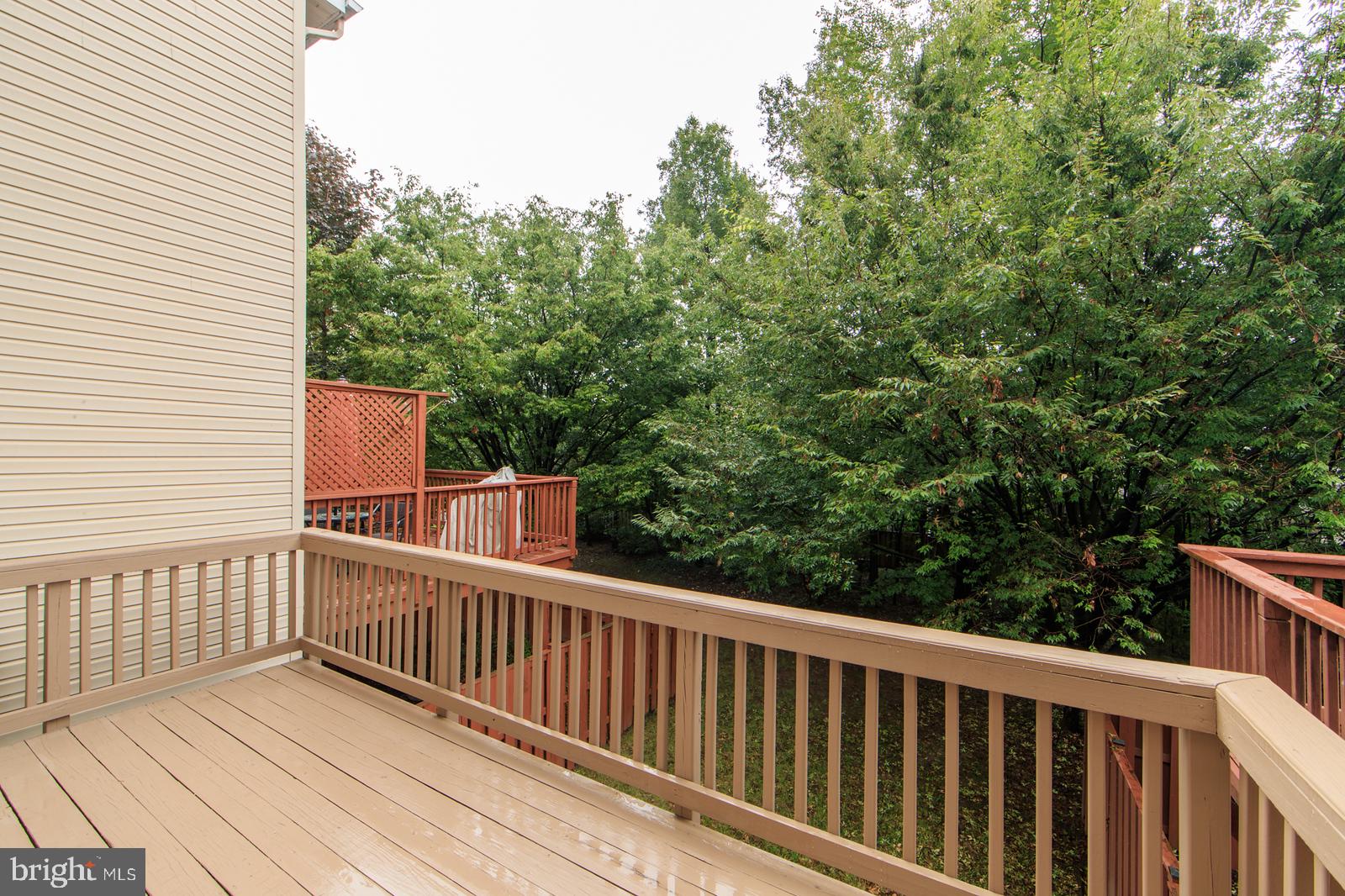 ASHBURN FARM - Residential Lease