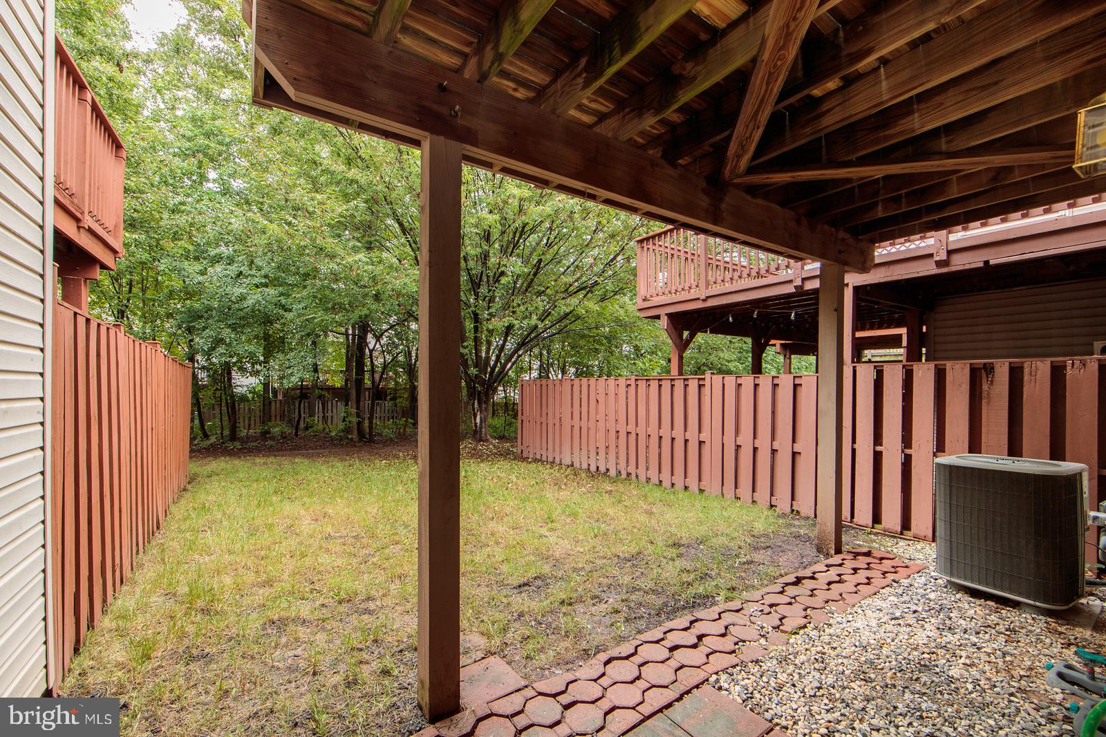 ASHBURN FARM - Residential Lease