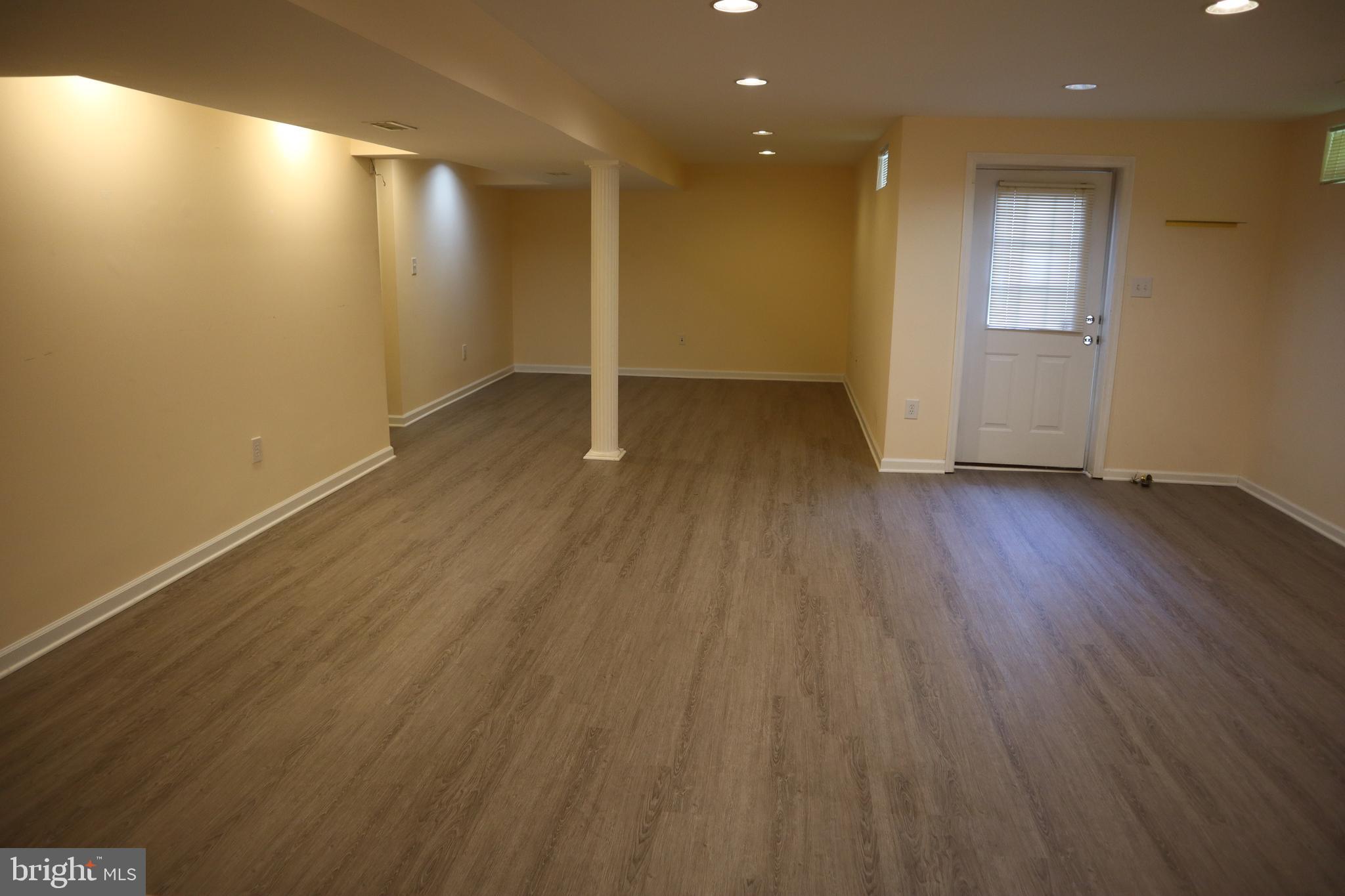 CROSS CREEK CLUB - Residential Lease