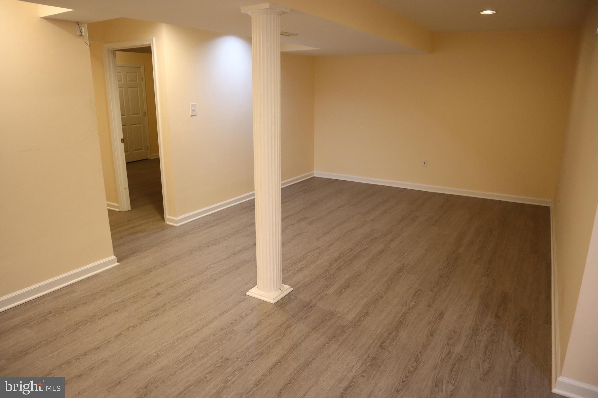 CROSS CREEK CLUB - Residential Lease