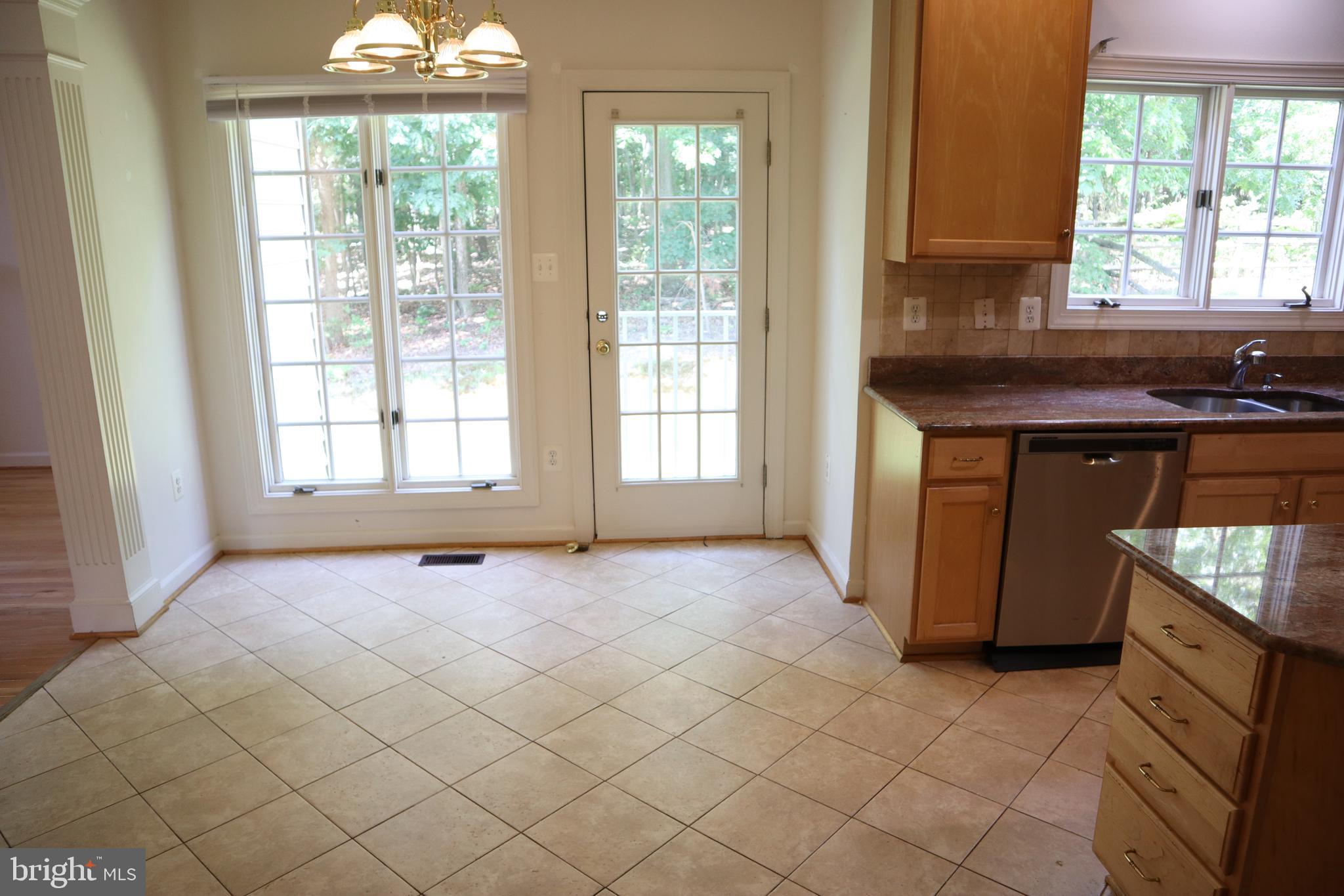 CROSS CREEK CLUB - Residential Lease