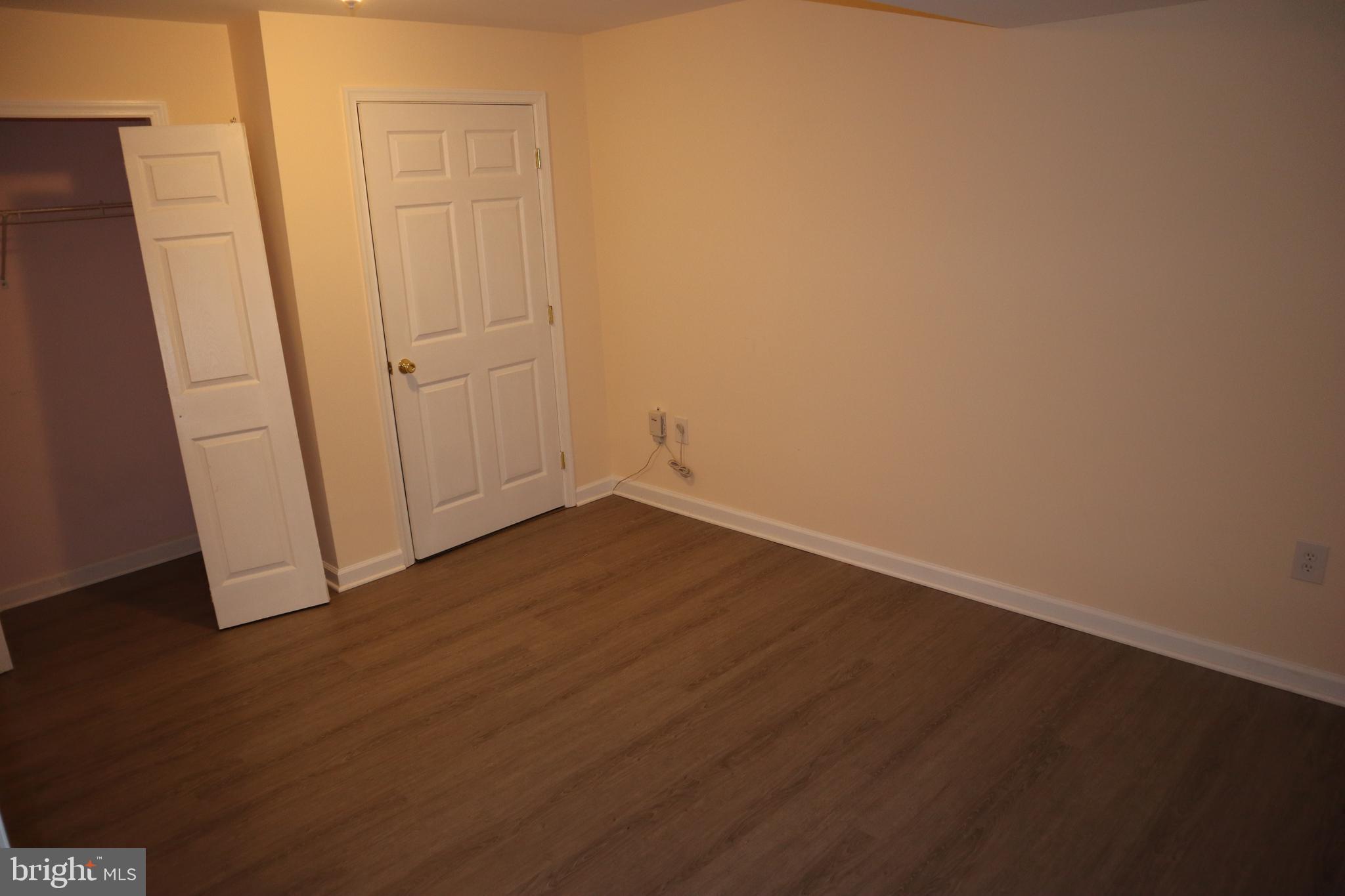 CROSS CREEK CLUB - Residential Lease