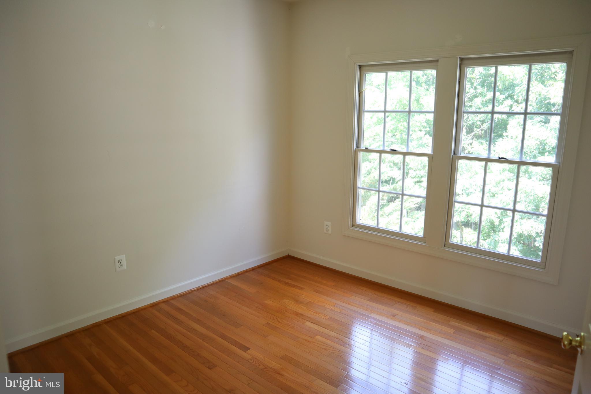 CROSS CREEK CLUB - Residential Lease