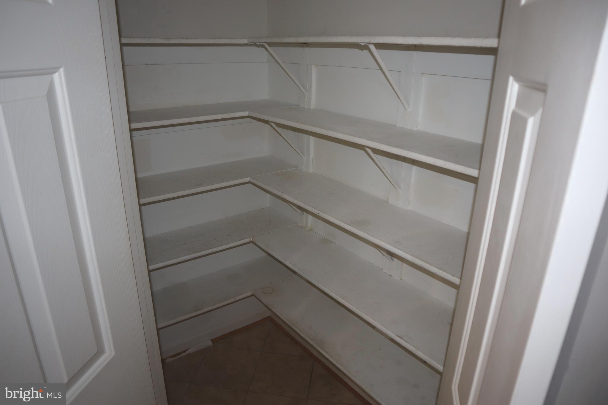 CROSS CREEK CLUB - Residential Lease