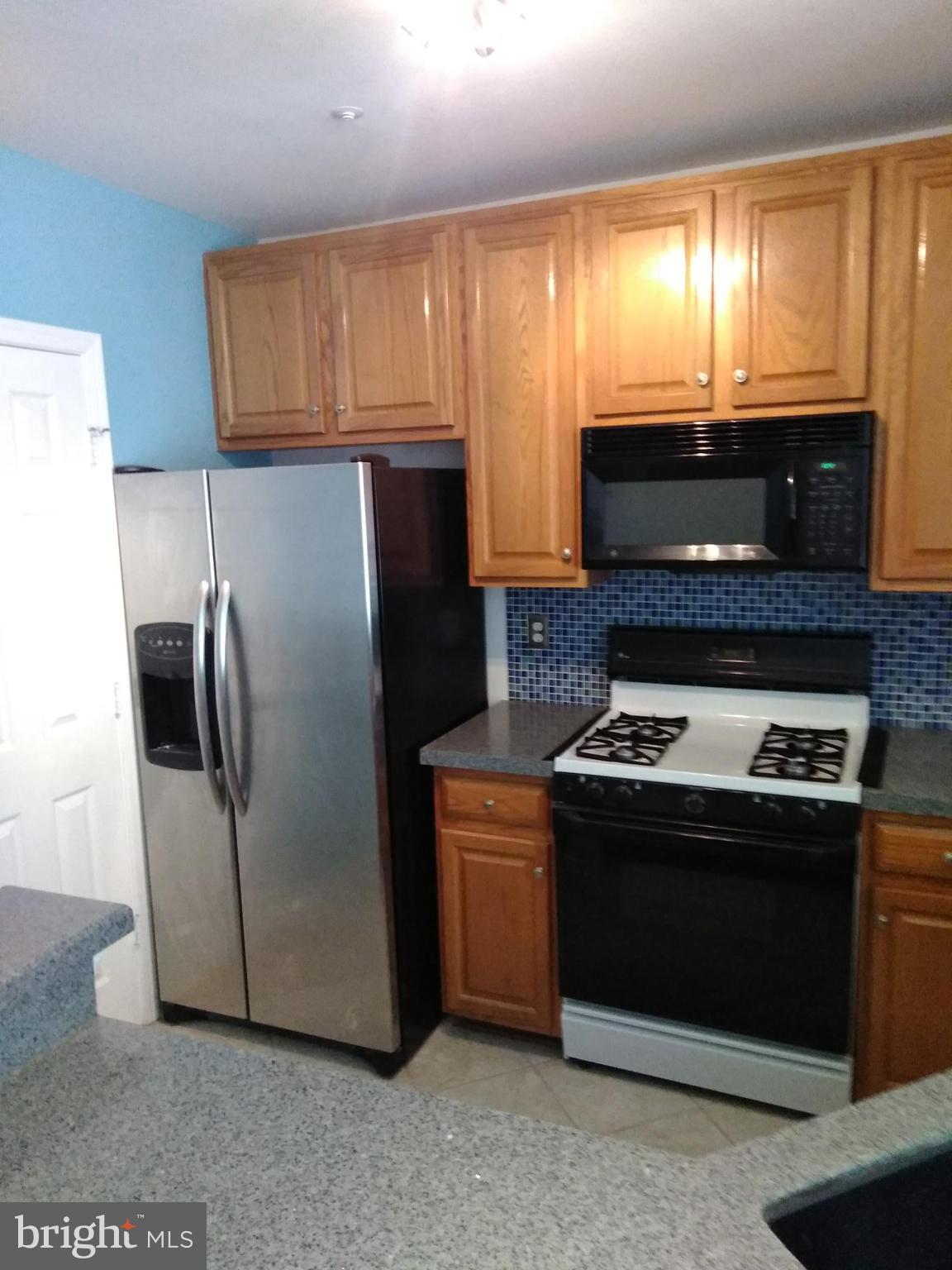 SYCAMORES AT VAN DORN - Residential Lease