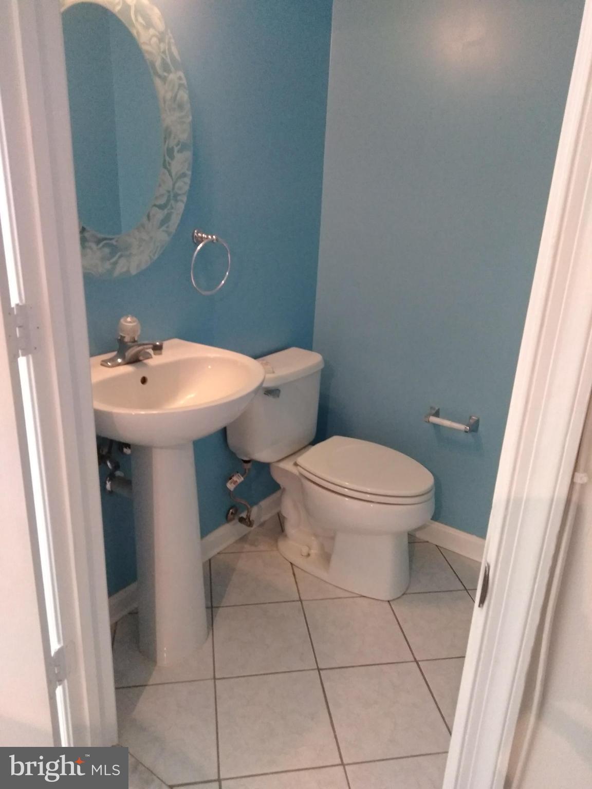 SYCAMORES AT VAN DORN - Residential Lease