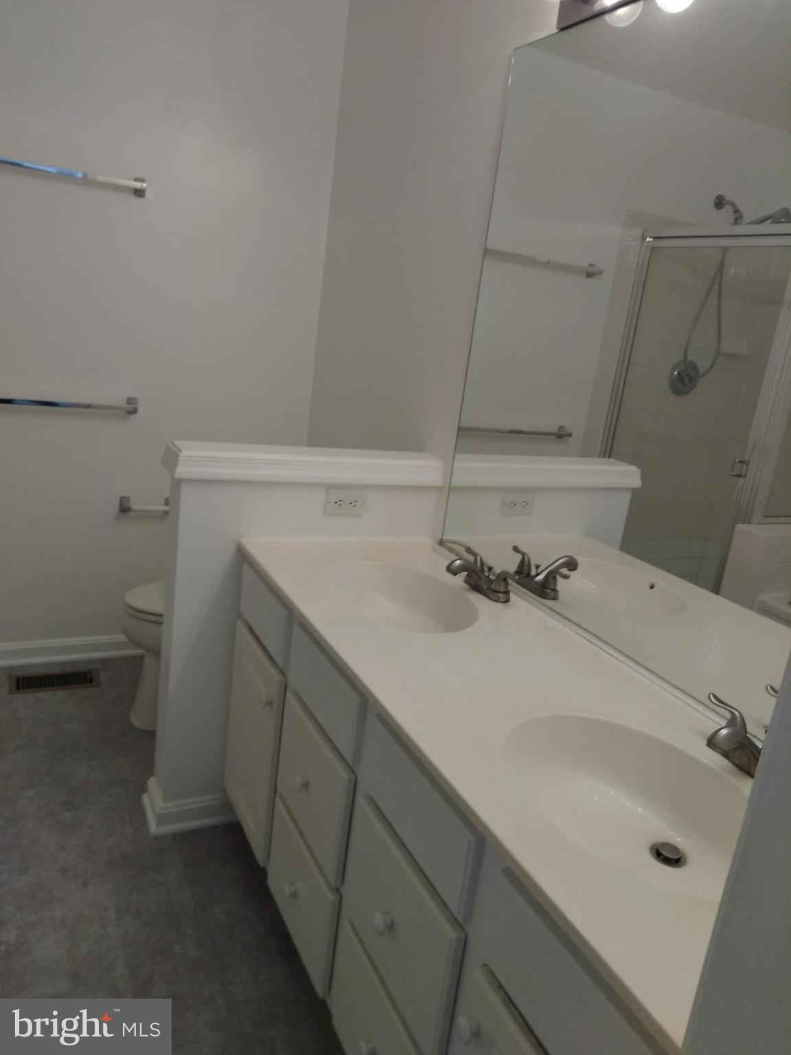 SYCAMORES AT VAN DORN - Residential Lease