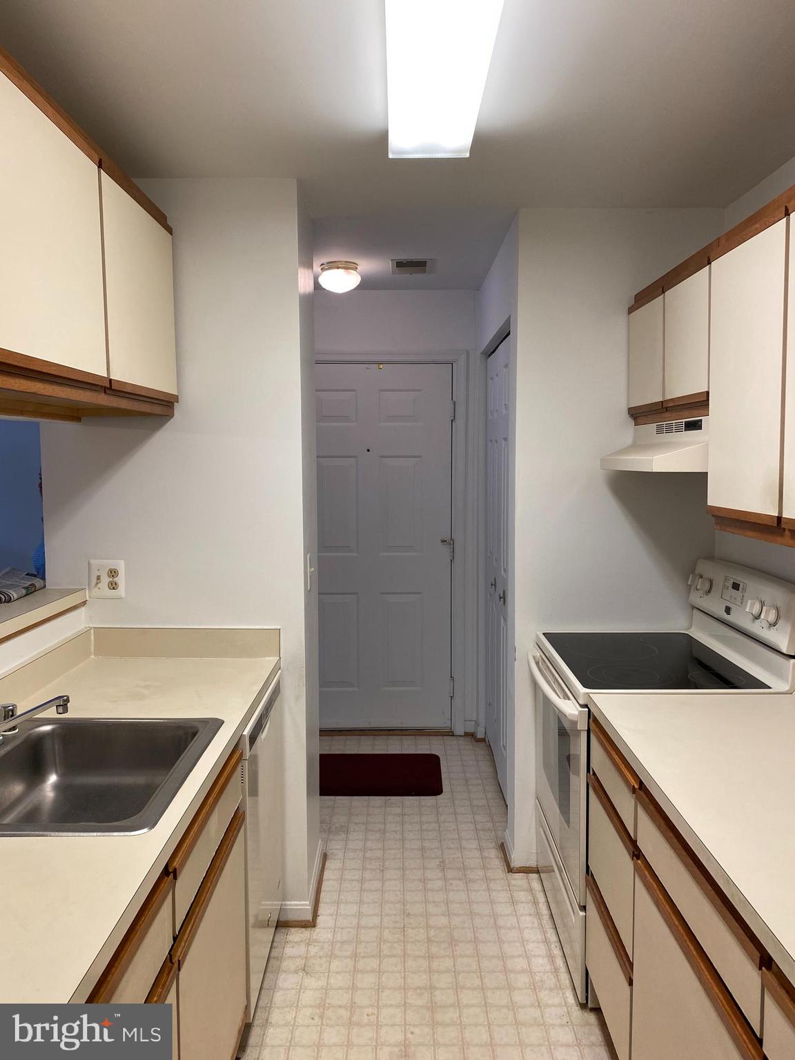 302 JUNEBERRY WAY 2D
