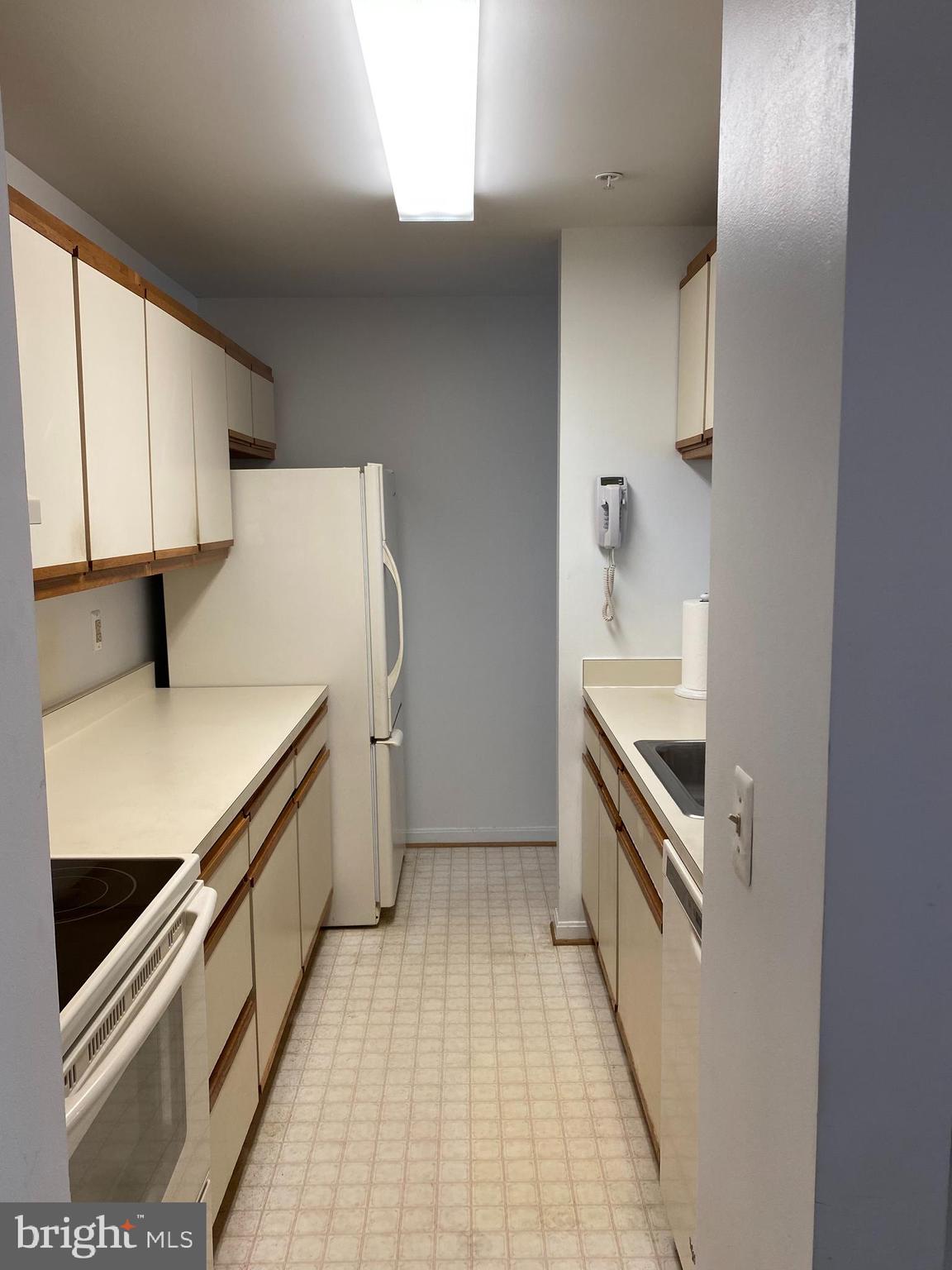 302 JUNEBERRY WAY 2D