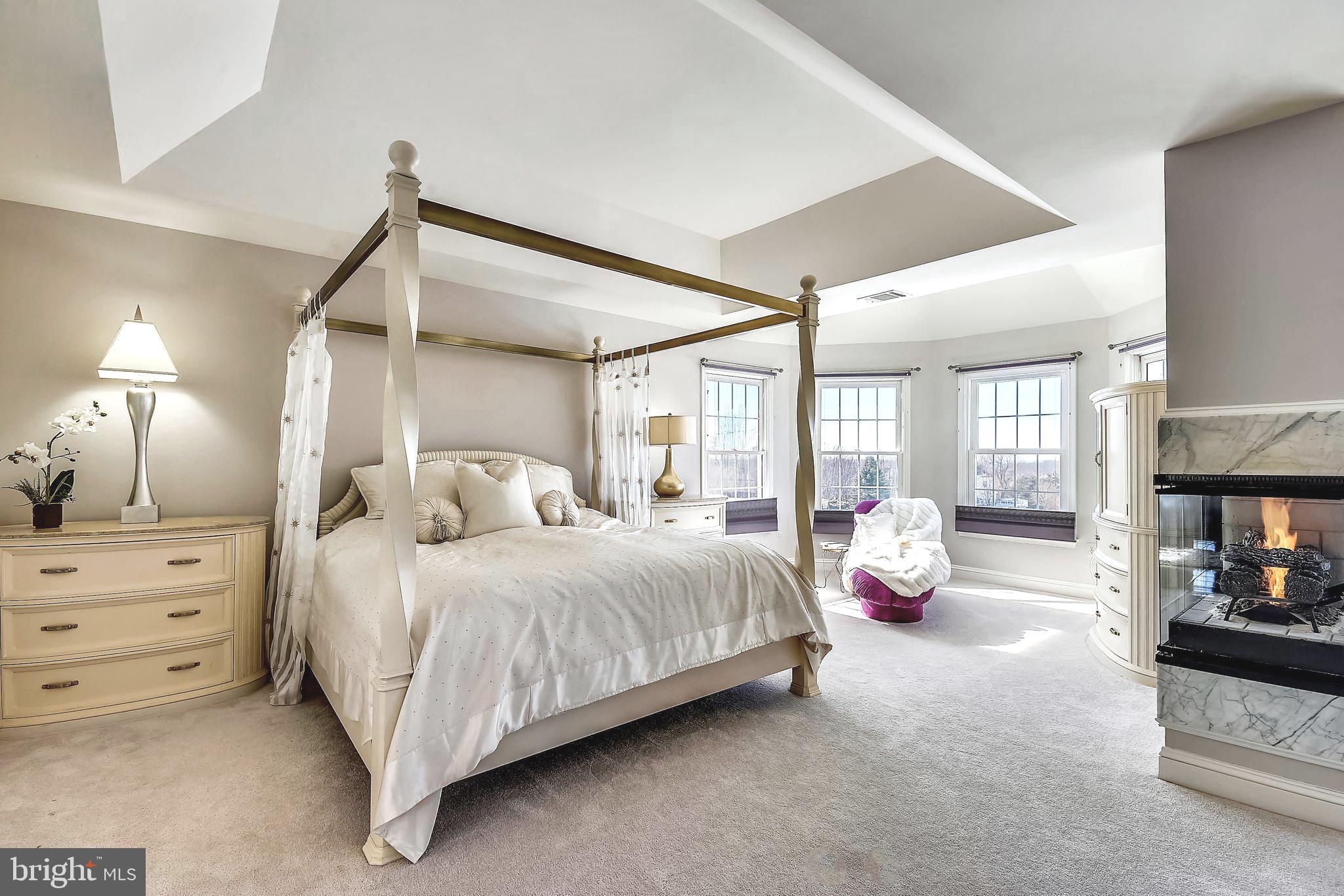 ESTATES AT LOWES - Residential