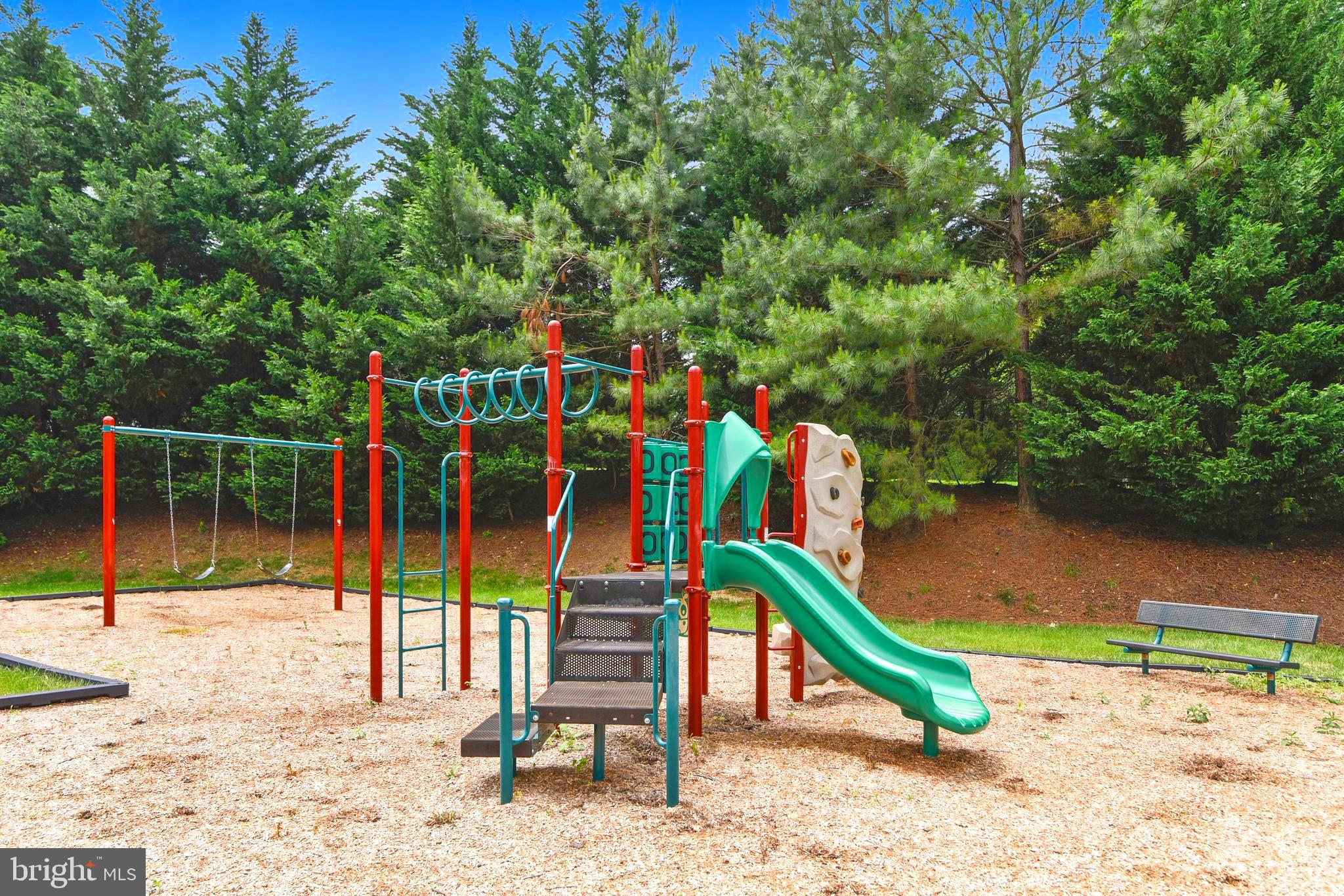 ESTATES AT LOWES - Residential