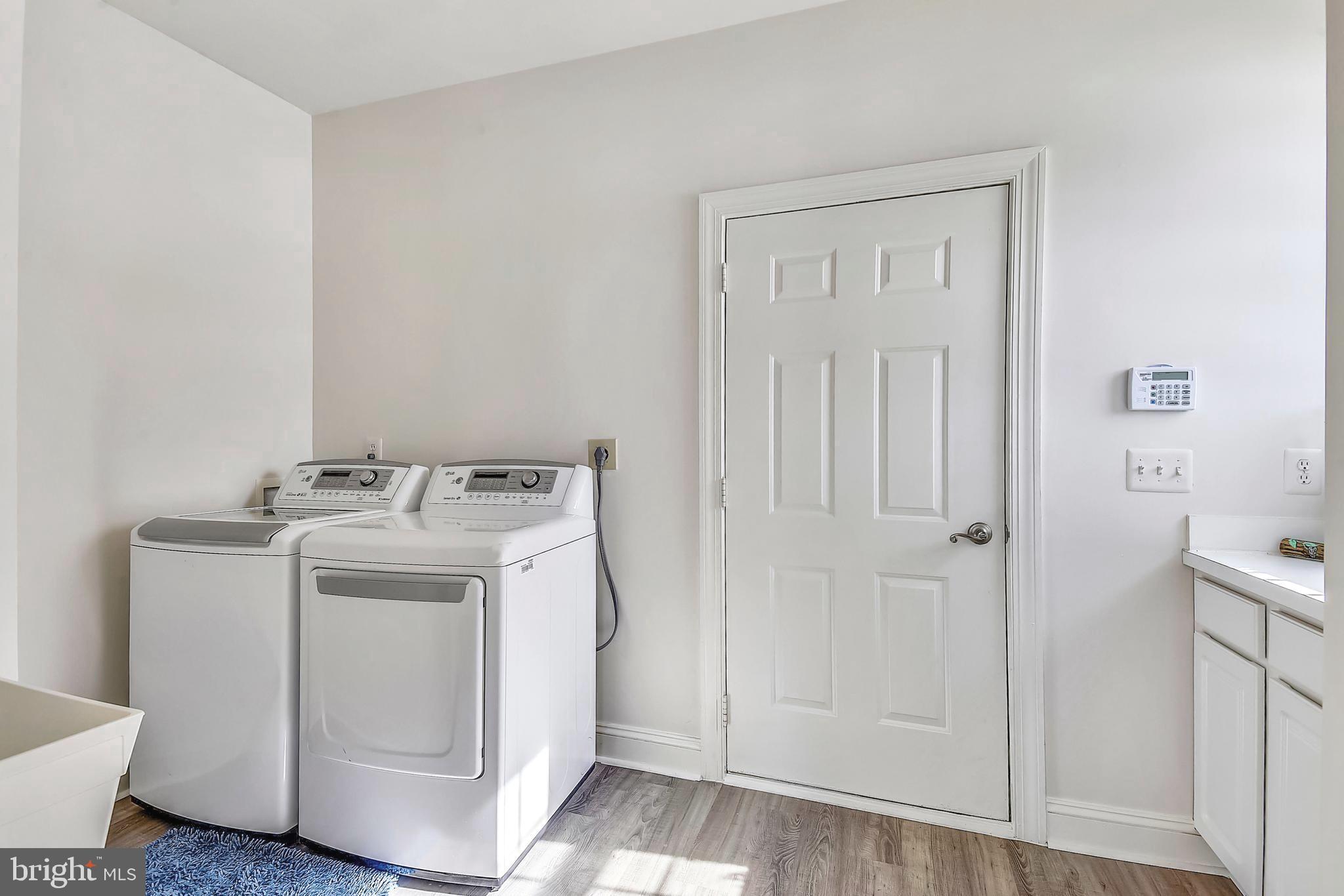 ESTATES AT LOWES - Residential