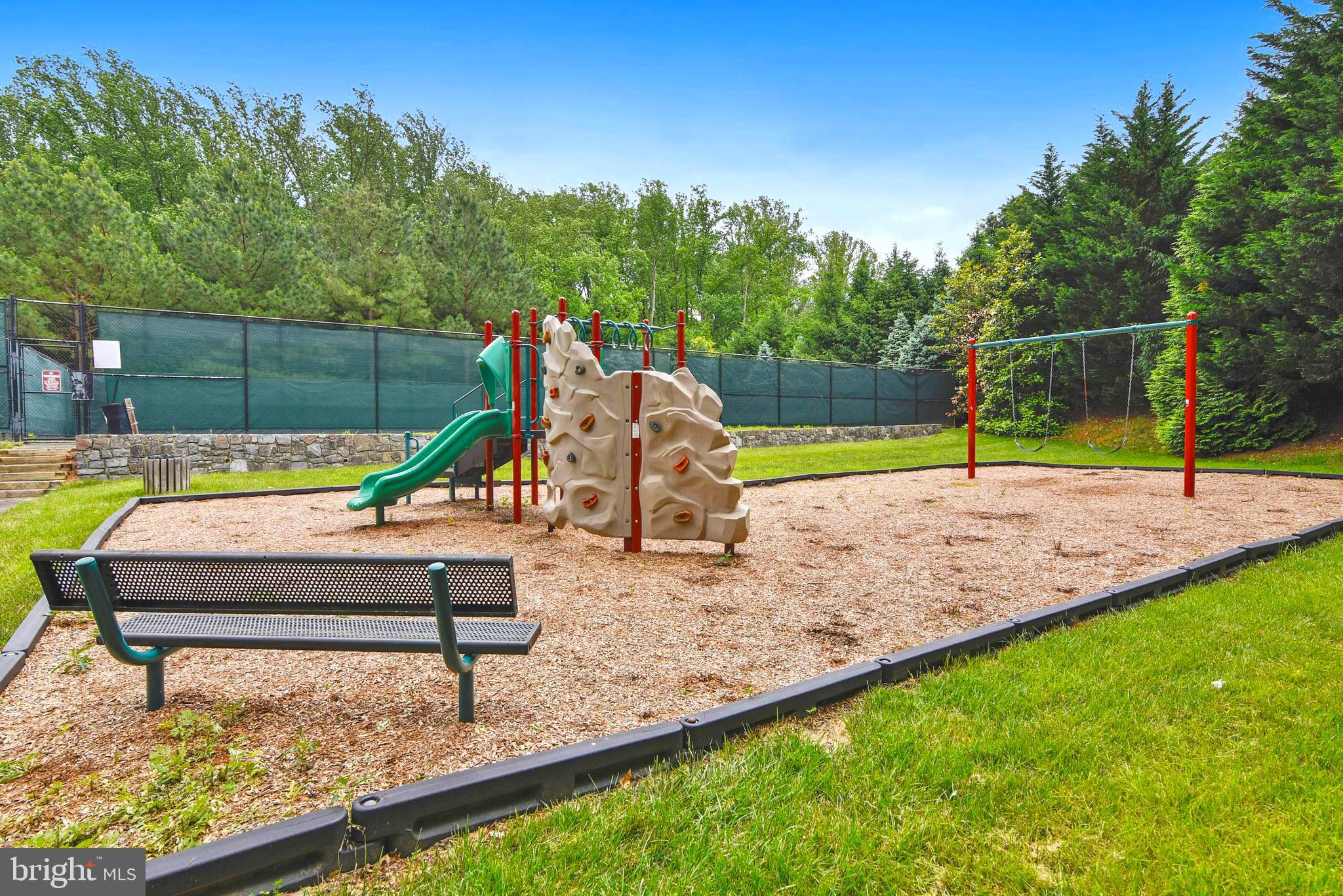 ESTATES AT LOWES - Residential