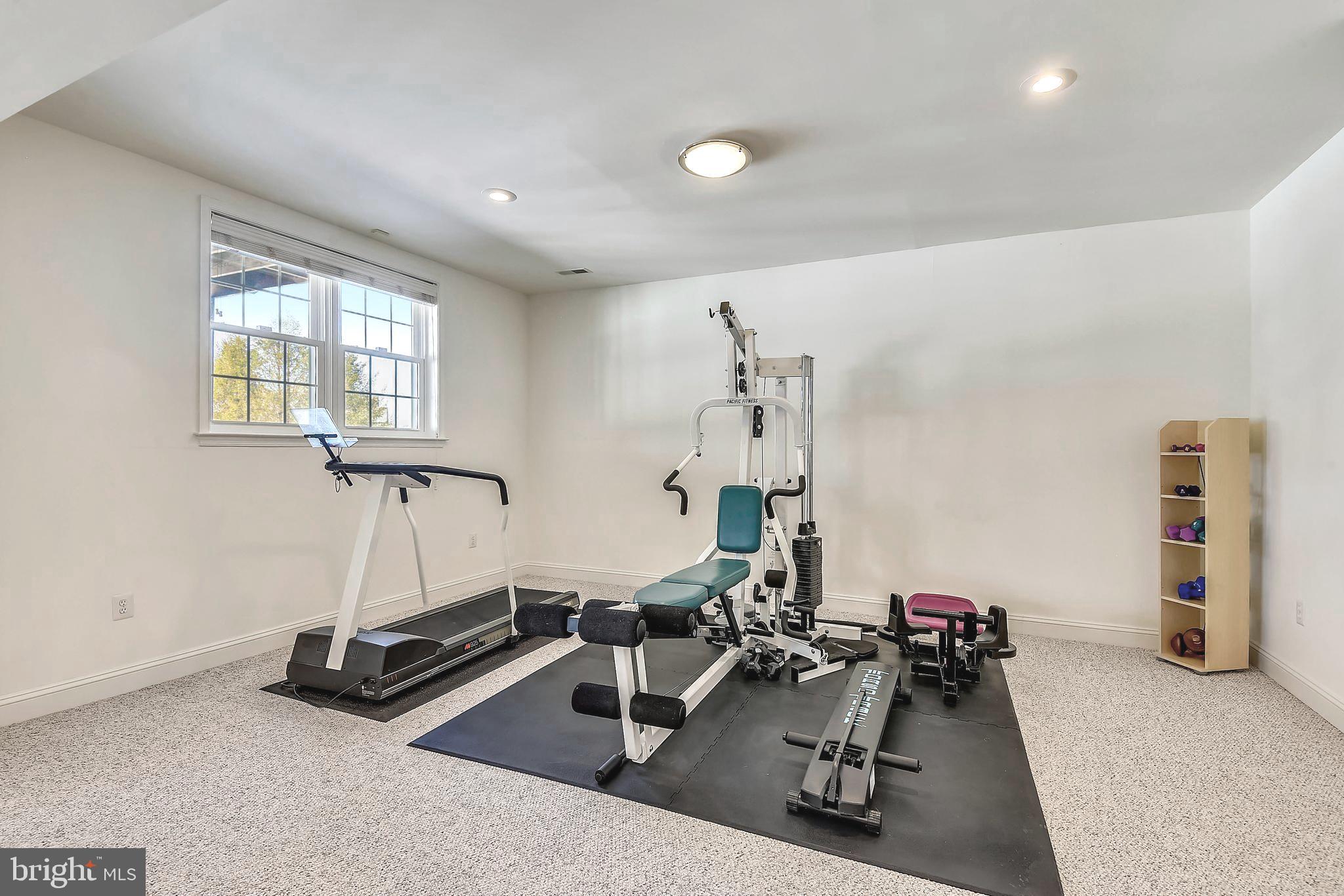 ESTATES AT LOWES - Residential