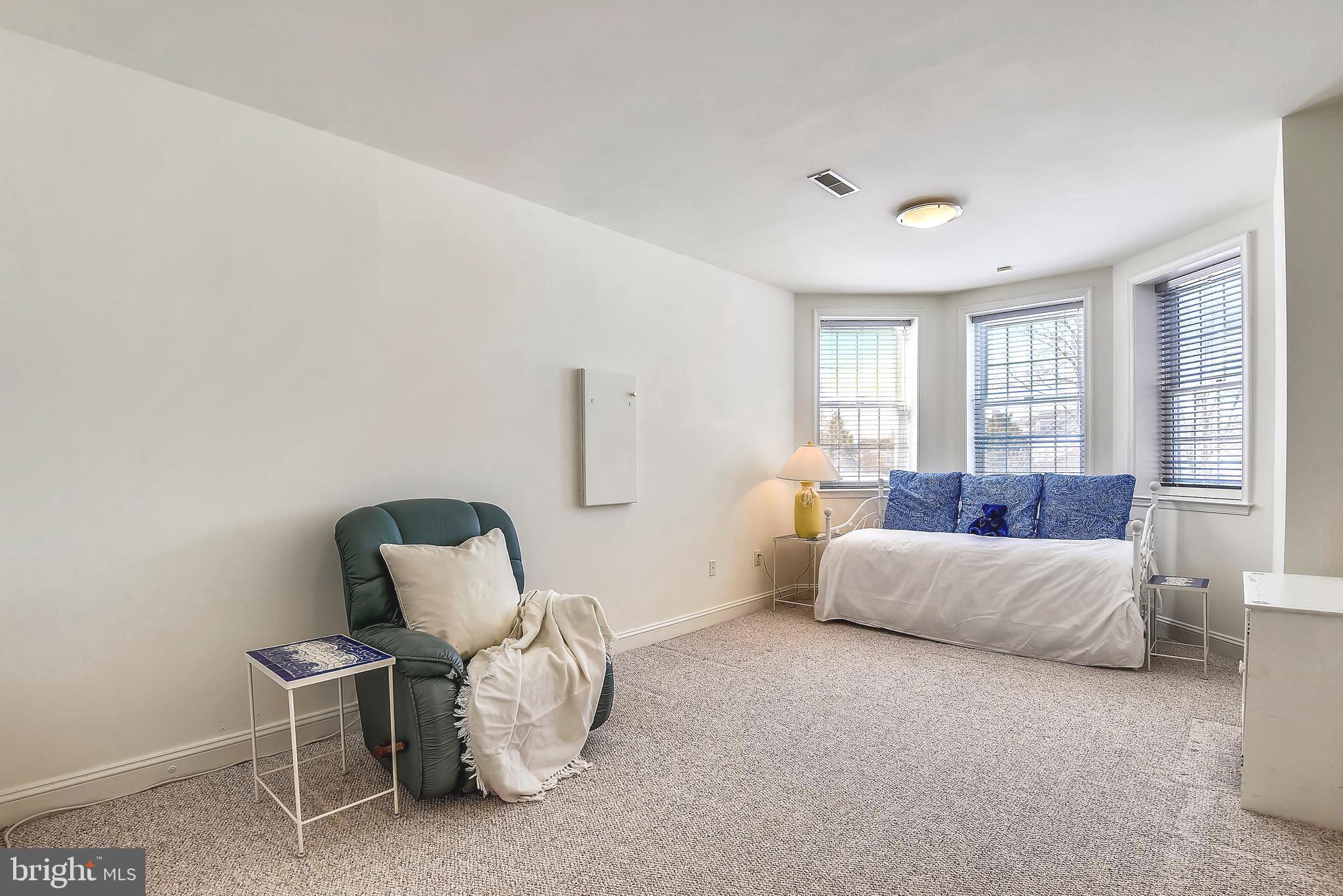 ESTATES AT LOWES - Residential