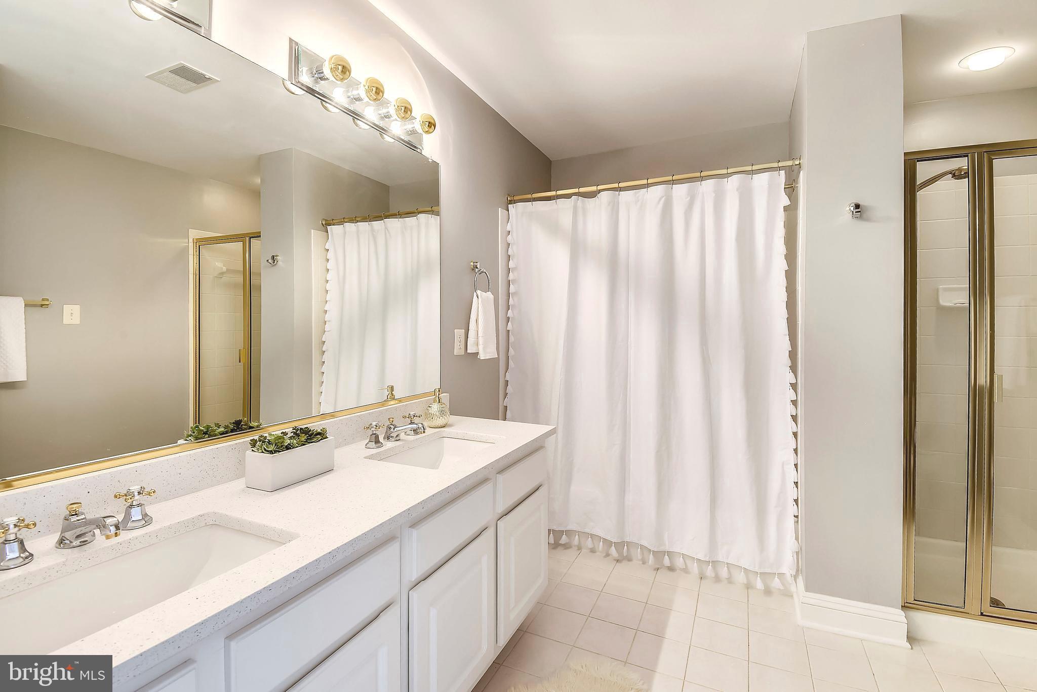 ESTATES AT LOWES - Residential