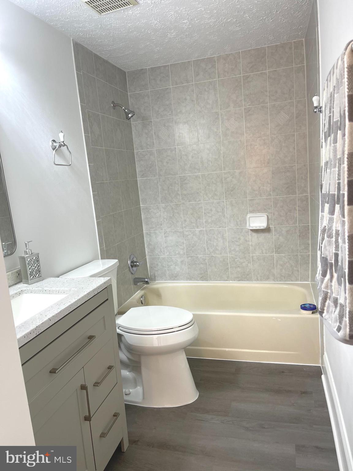 GREENWOOD FARM - Residential