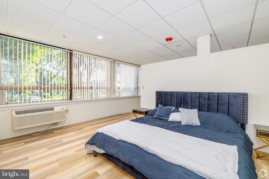 Photo of 7040 Oxford Avenue #419, PHILADELPHIA, PA 19111 (MLS # PAPH2585168)