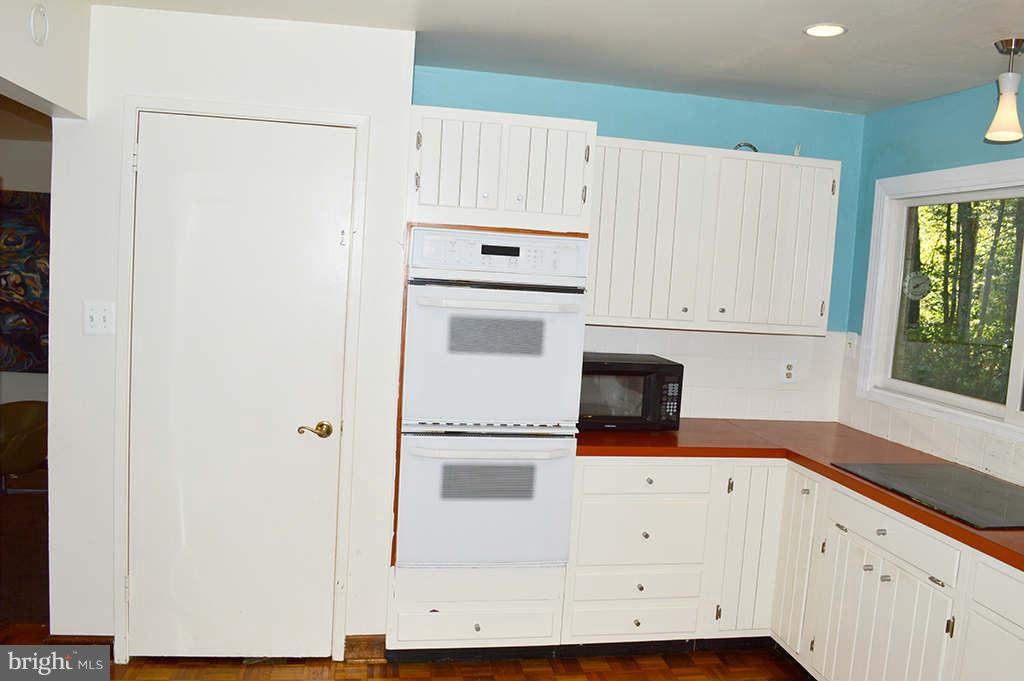 RESTON - Residential