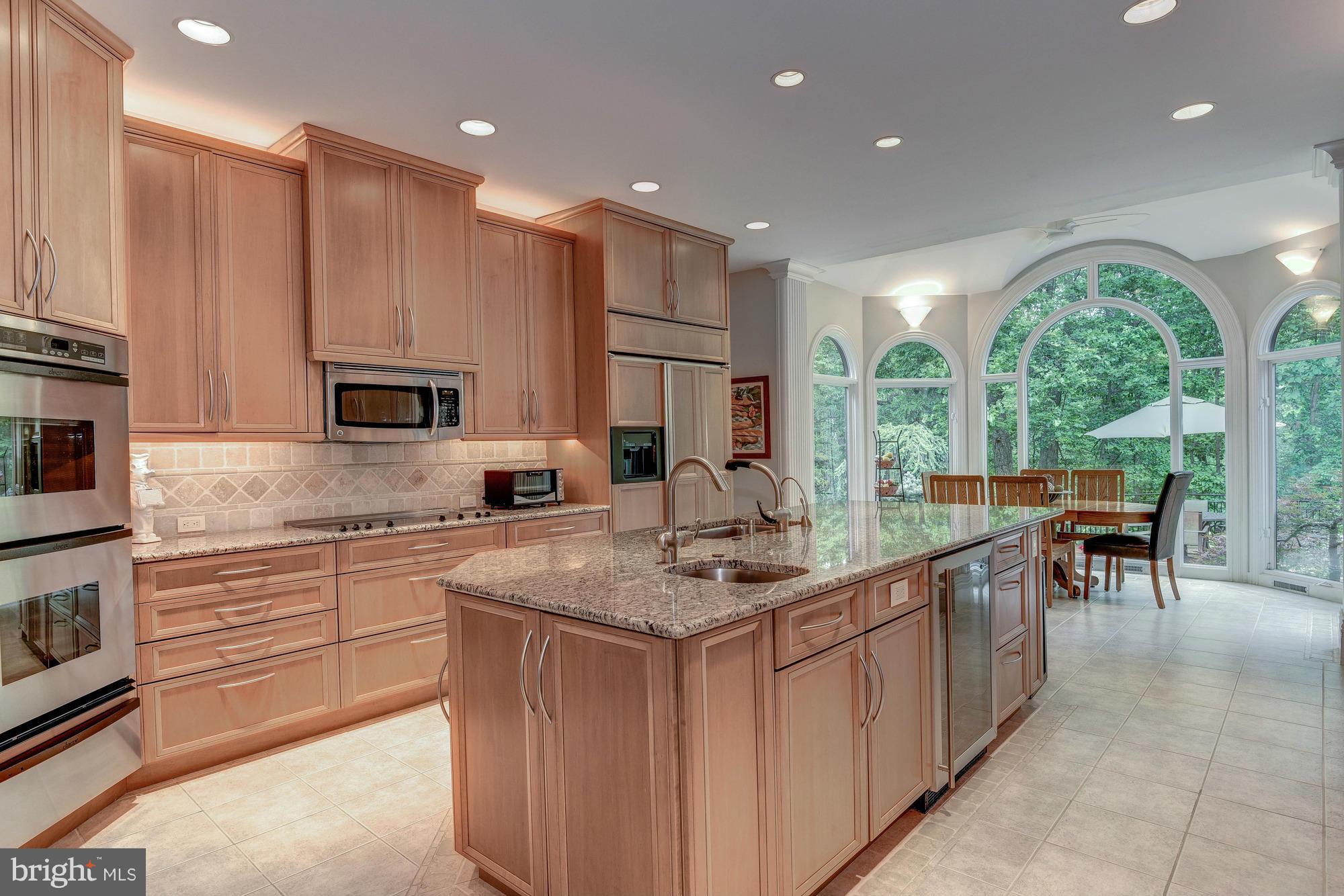 WOODSIDE ESTATES - Residential