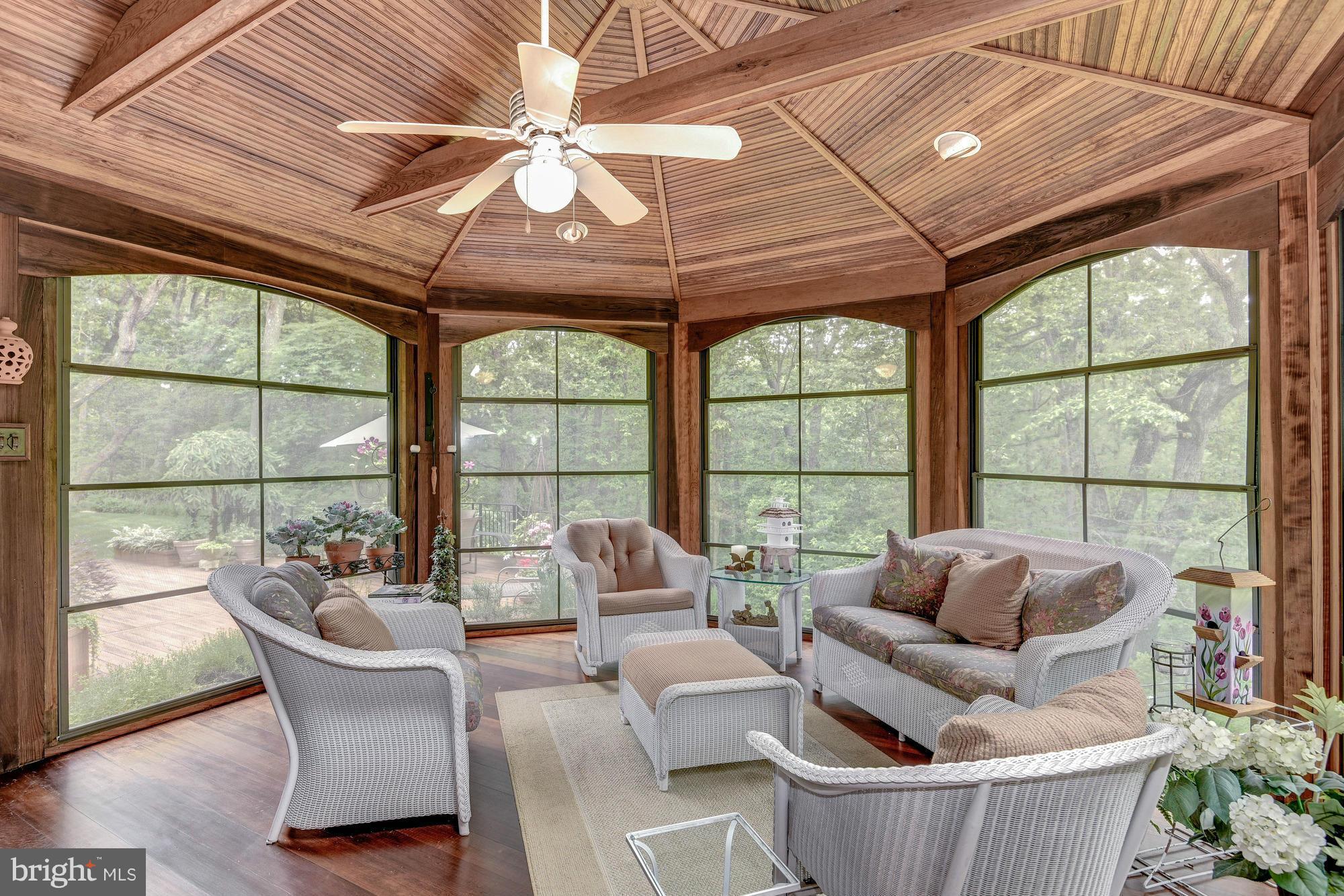 WOODSIDE ESTATES - Residential