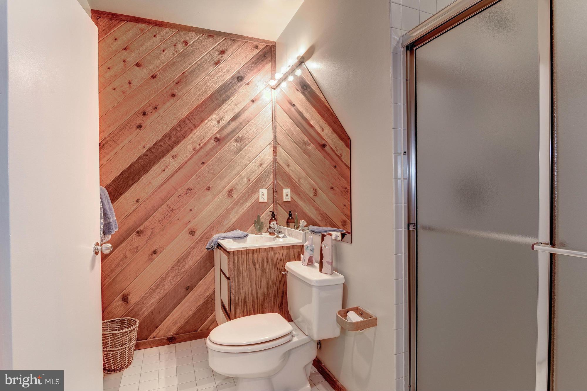 WOODSIDE ESTATES - Residential