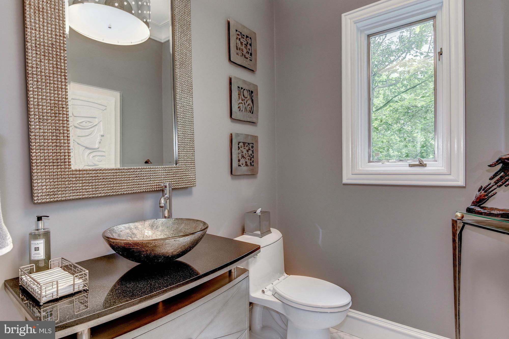 WOODSIDE ESTATES - Residential