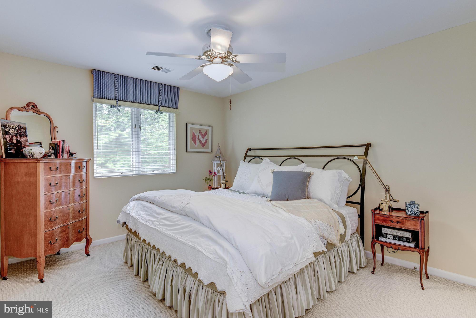 WOODSIDE ESTATES - Residential