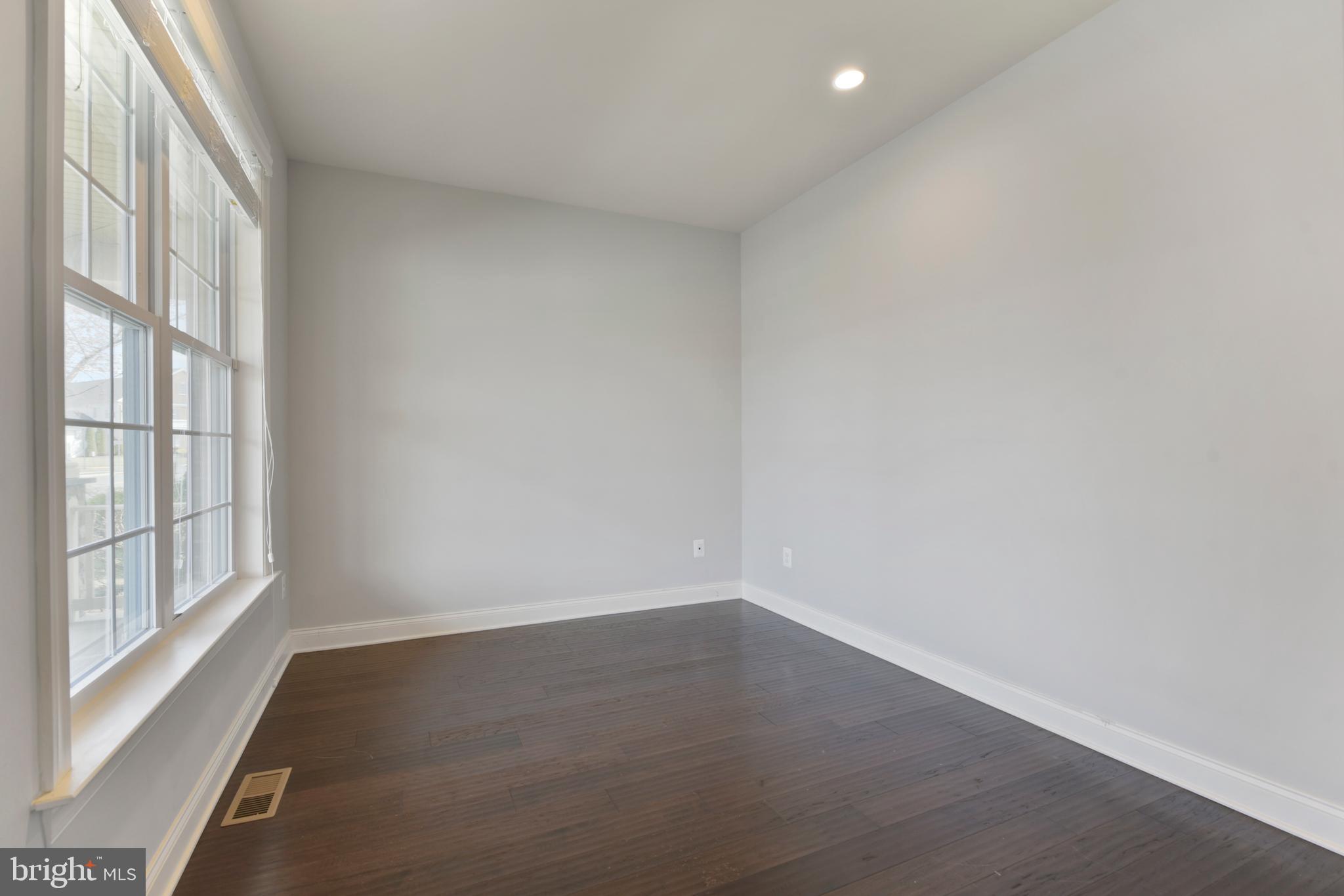 MOOREFIELD STATION - Residential