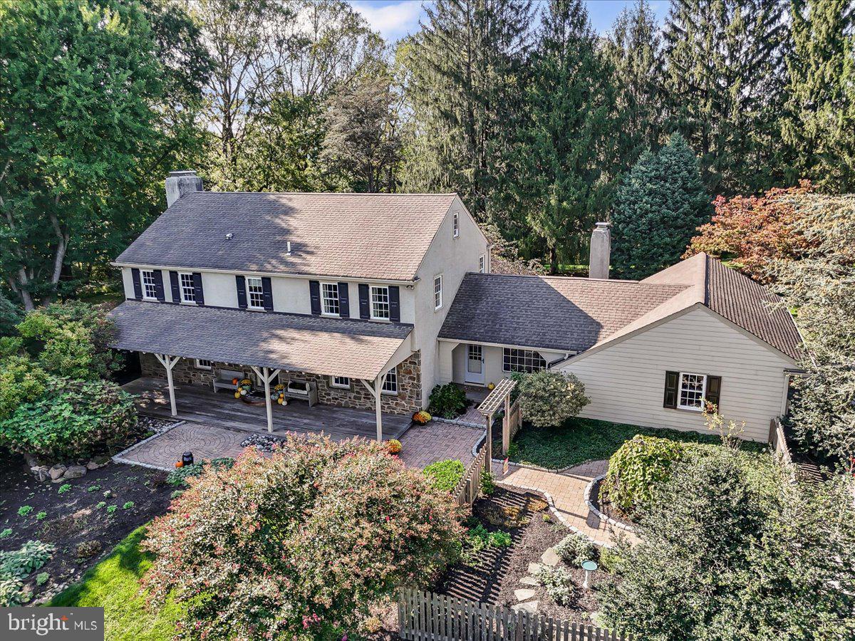 122 ROUND HILL ROAD