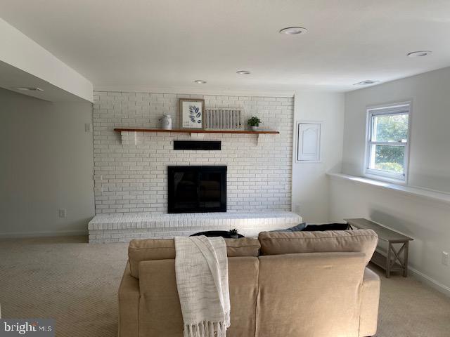 RIVERDALE FOREST - Residential Lease