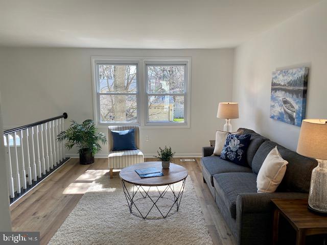 RIVERDALE FOREST - Residential Lease